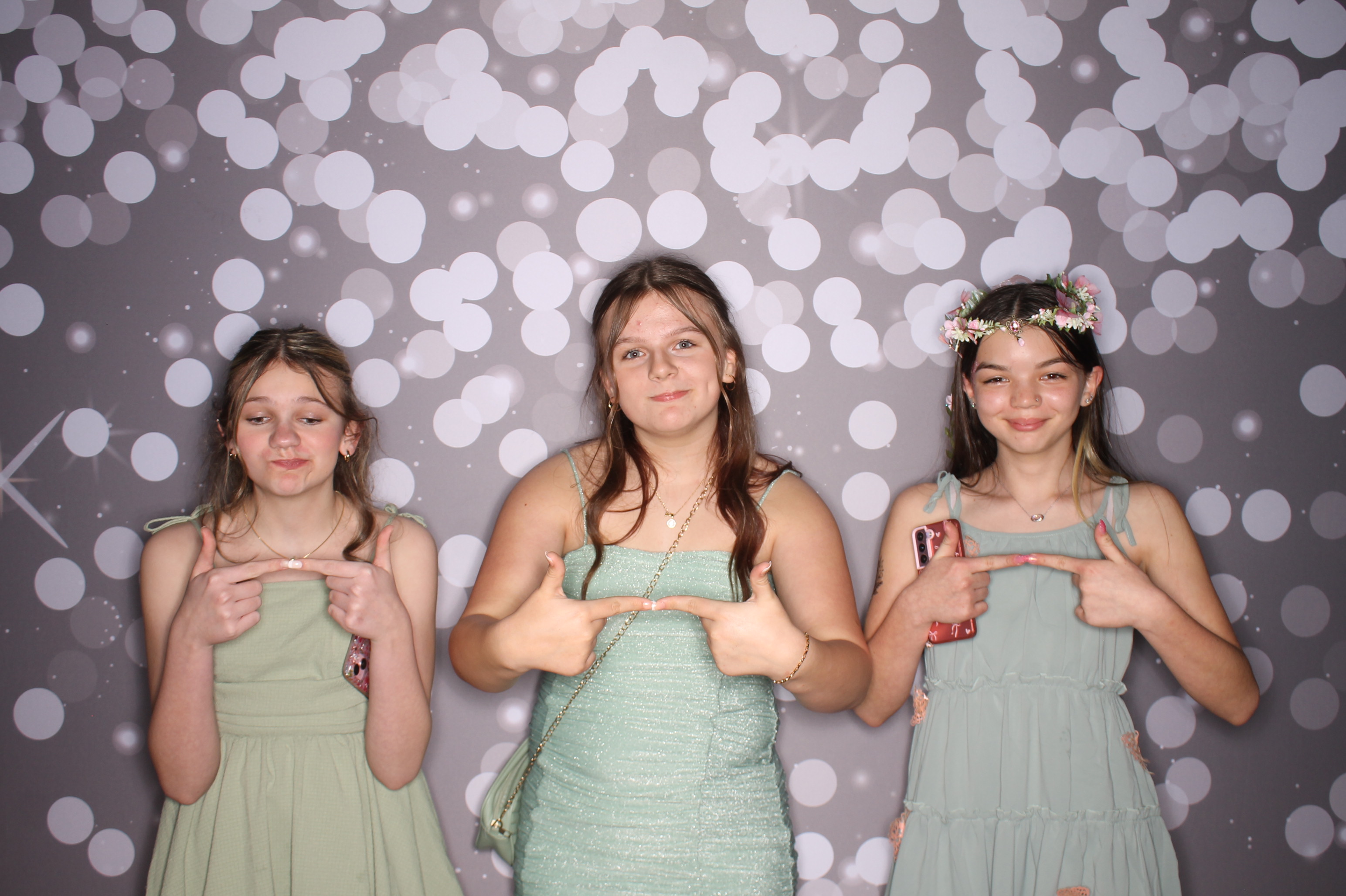Brookwood Enchanted Father/Daughter Dance | View more photos from the event at gallery.photoboothcincy.com/u/PhotoBoothCincy/Brookwood-Enchanted-FatherDaughter-Dance