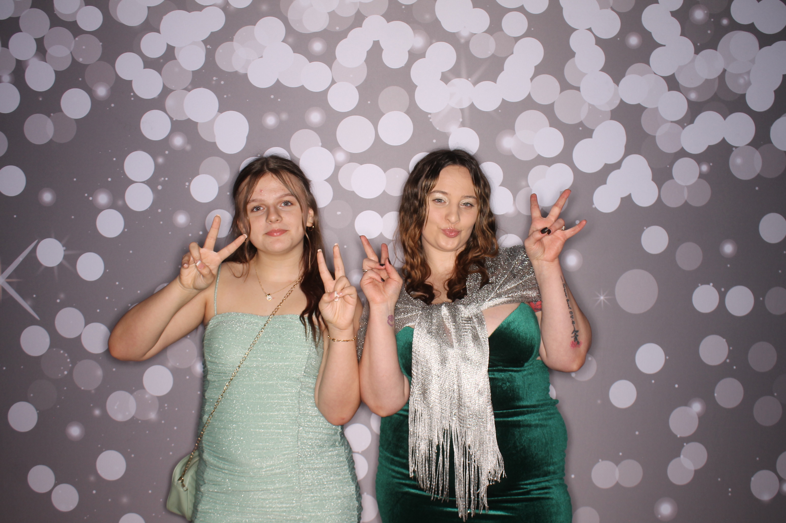 Brookwood Enchanted Father/Daughter Dance | View more photos from the event at gallery.photoboothcincy.com/u/PhotoBoothCincy/Brookwood-Enchanted-FatherDaughter-Dance