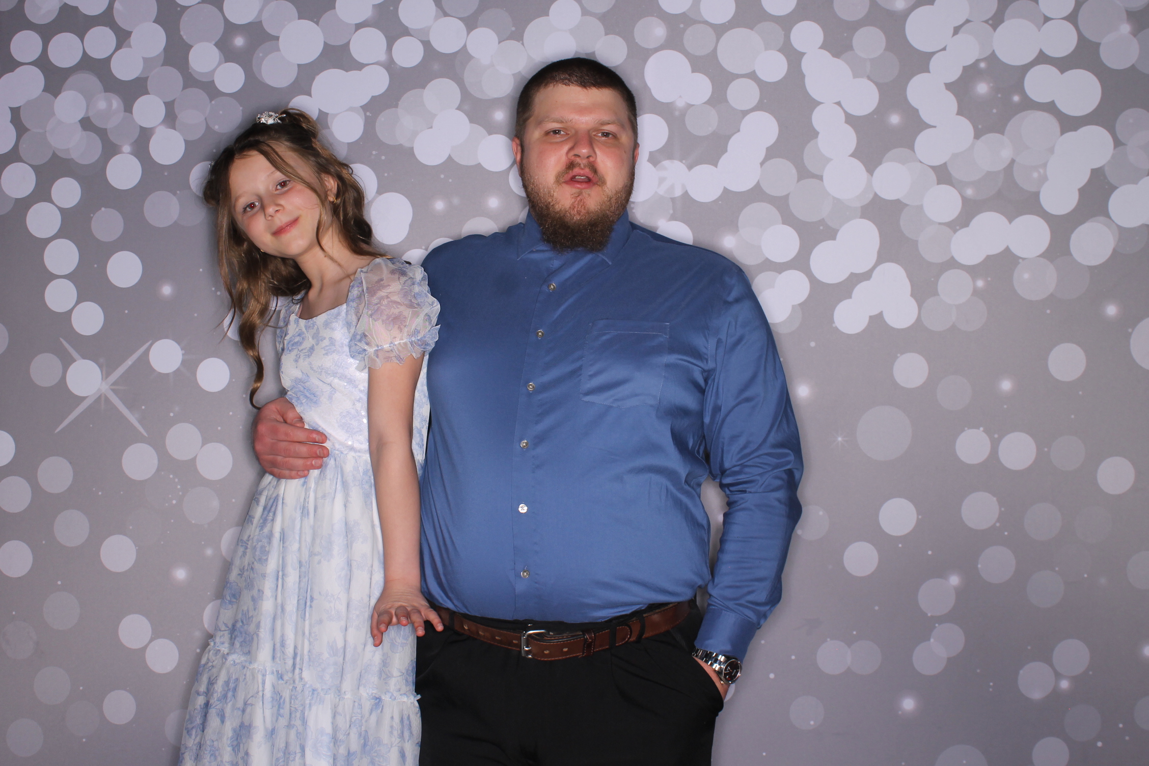 Brookwood Enchanted Father/Daughter Dance | View more photos from the event at gallery.photoboothcincy.com/u/PhotoBoothCincy/Brookwood-Enchanted-FatherDaughter-Dance