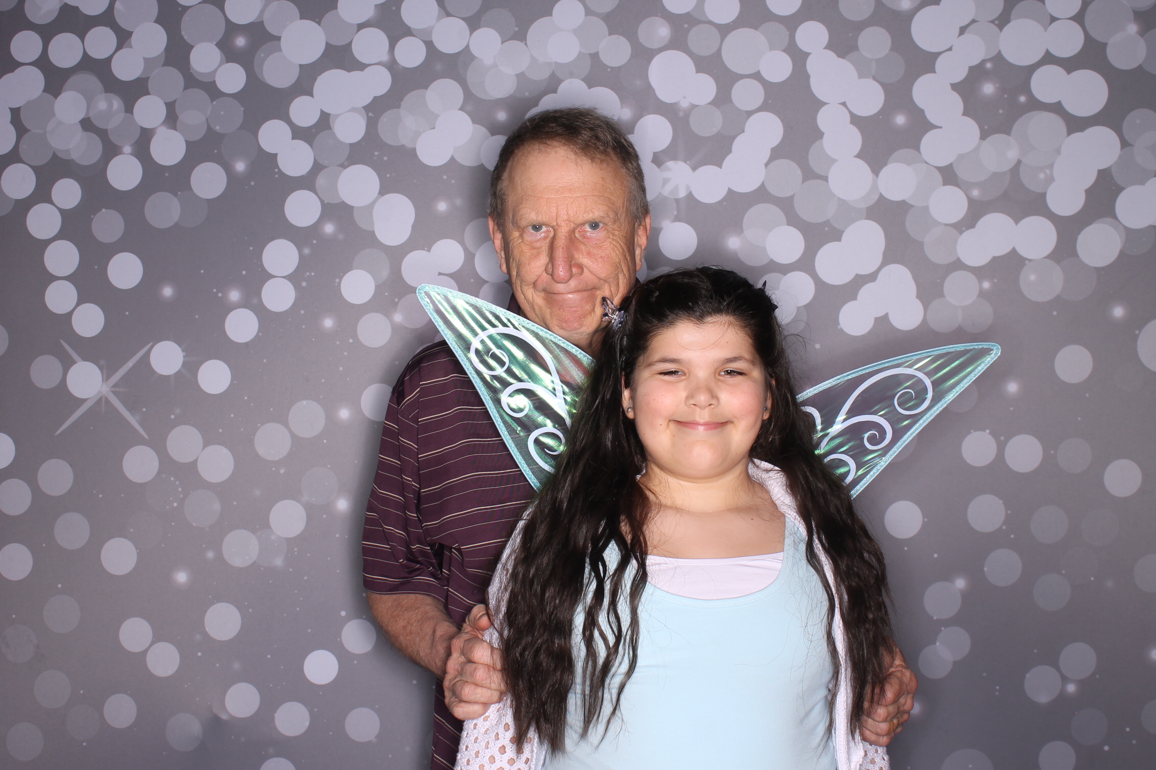 Brookwood Enchanted Father/Daughter Dance | View more photos from the event at gallery.photoboothcincy.com/u/PhotoBoothCincy/Brookwood-Enchanted-FatherDaughter-Dance