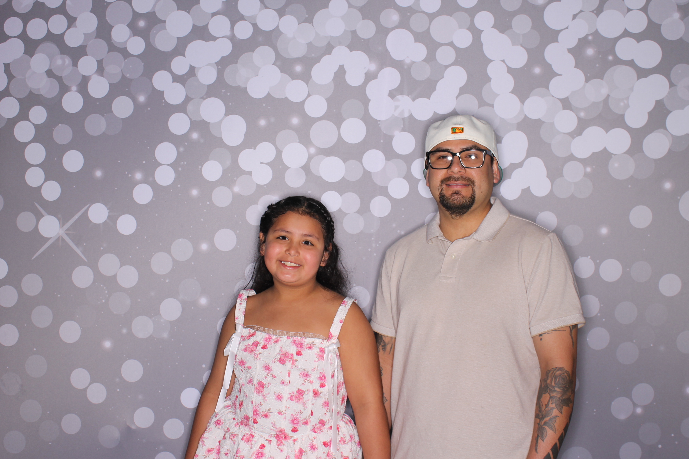 Brookwood Enchanted Father/Daughter Dance | View more photos from the event at gallery.photoboothcincy.com/u/PhotoBoothCincy/Brookwood-Enchanted-FatherDaughter-Dance