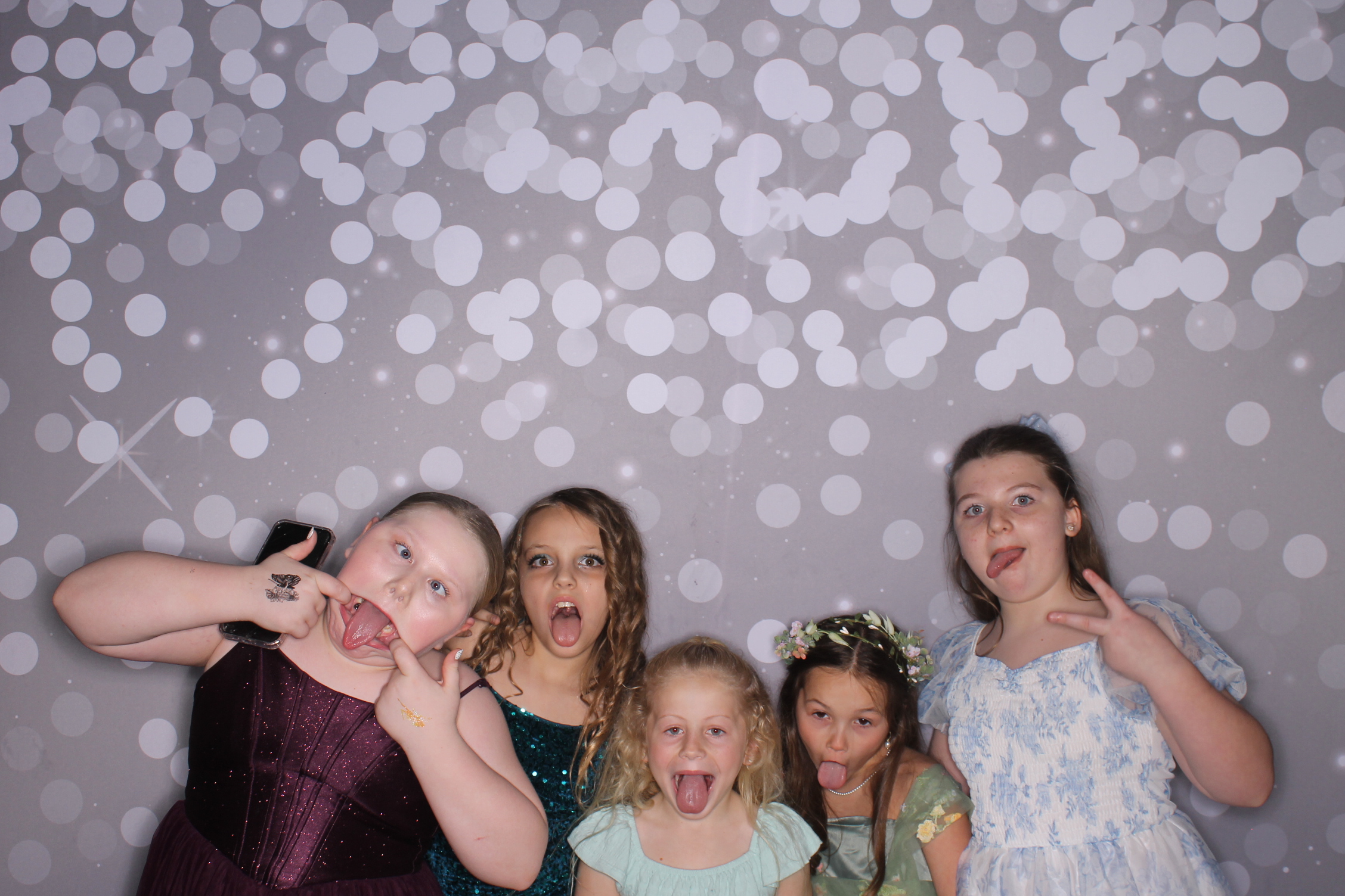 Brookwood Enchanted Father/Daughter Dance | View more photos from the event at gallery.photoboothcincy.com/u/PhotoBoothCincy/Brookwood-Enchanted-FatherDaughter-Dance