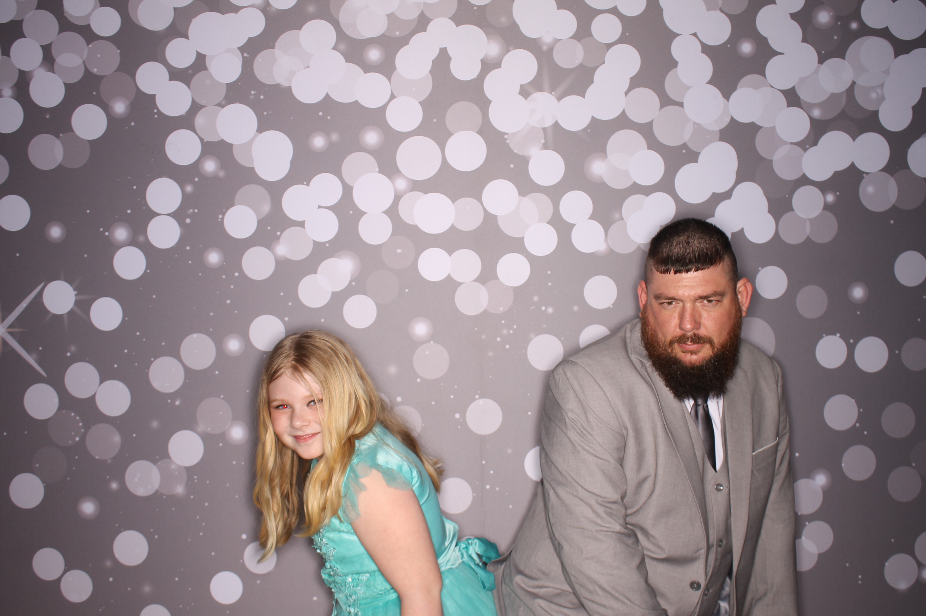 Brookwood Enchanted Father/Daughter Dance | View more photos from the event at gallery.photoboothcincy.com/u/PhotoBoothCincy/Brookwood-Enchanted-FatherDaughter-Dance