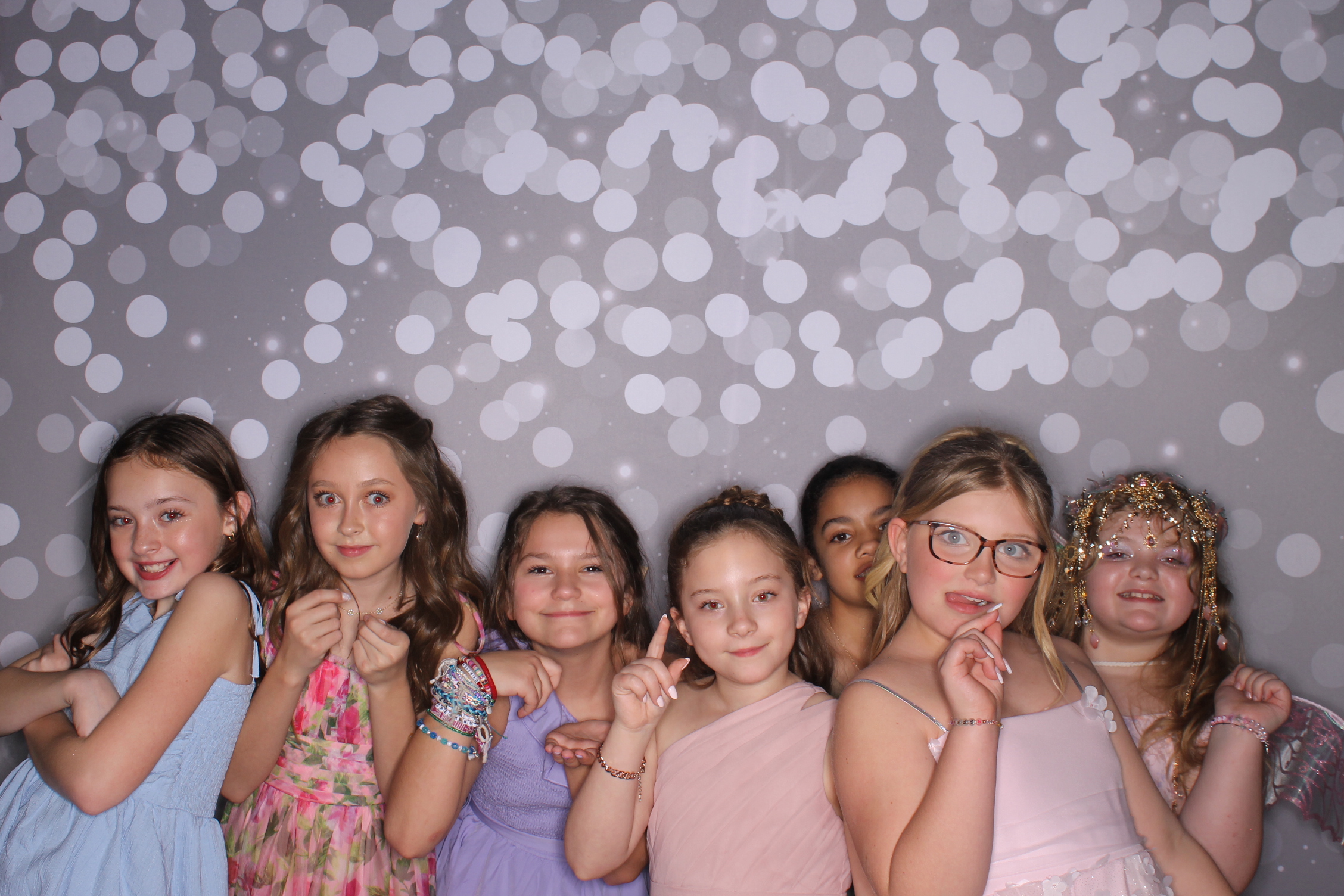 Brookwood Enchanted Father/Daughter Dance | View more photos from the event at gallery.photoboothcincy.com/u/PhotoBoothCincy/Brookwood-Enchanted-FatherDaughter-Dance