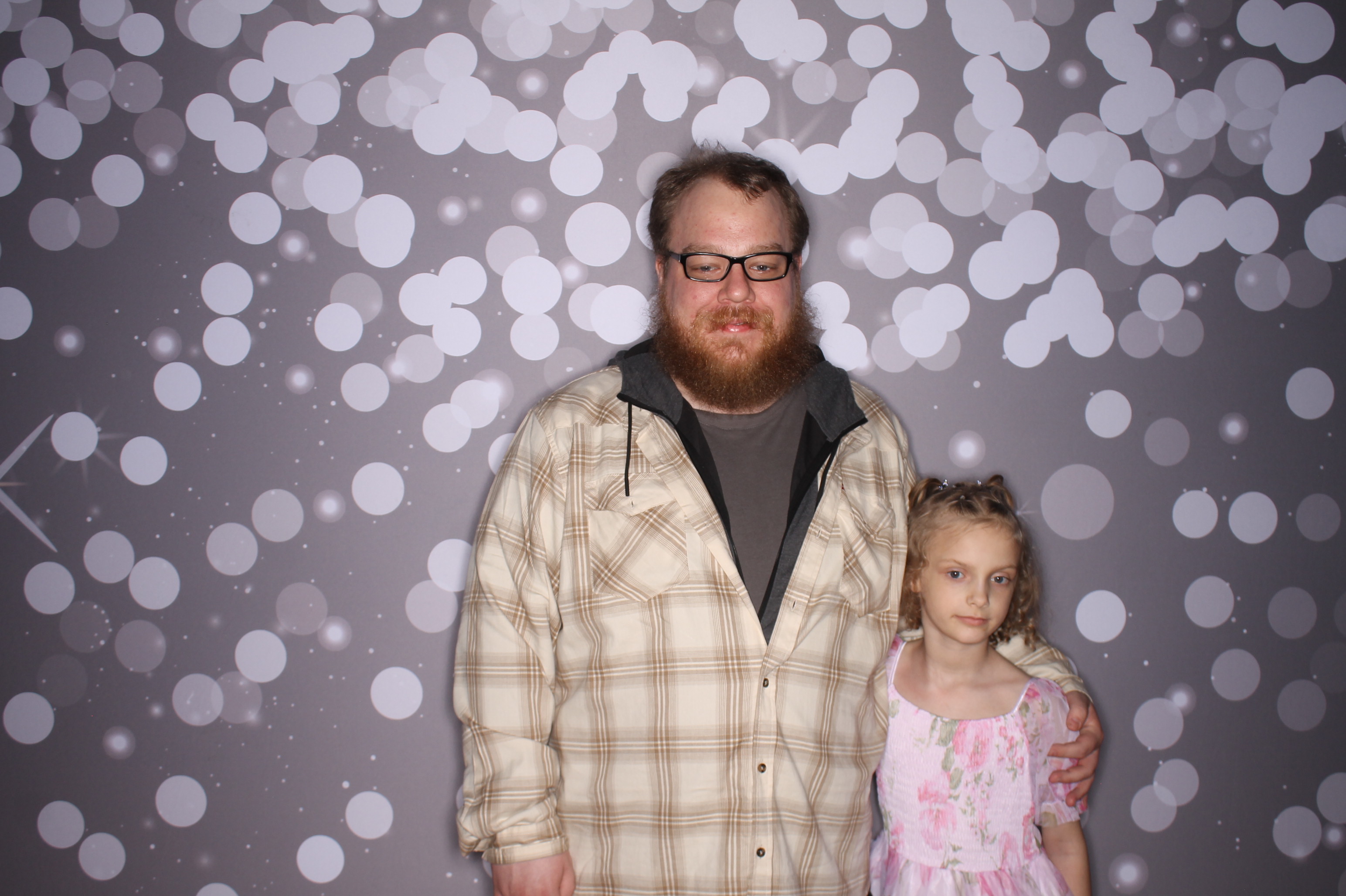 Brookwood Enchanted Father/Daughter Dance | View more photos from the event at gallery.photoboothcincy.com/u/PhotoBoothCincy/Brookwood-Enchanted-FatherDaughter-Dance