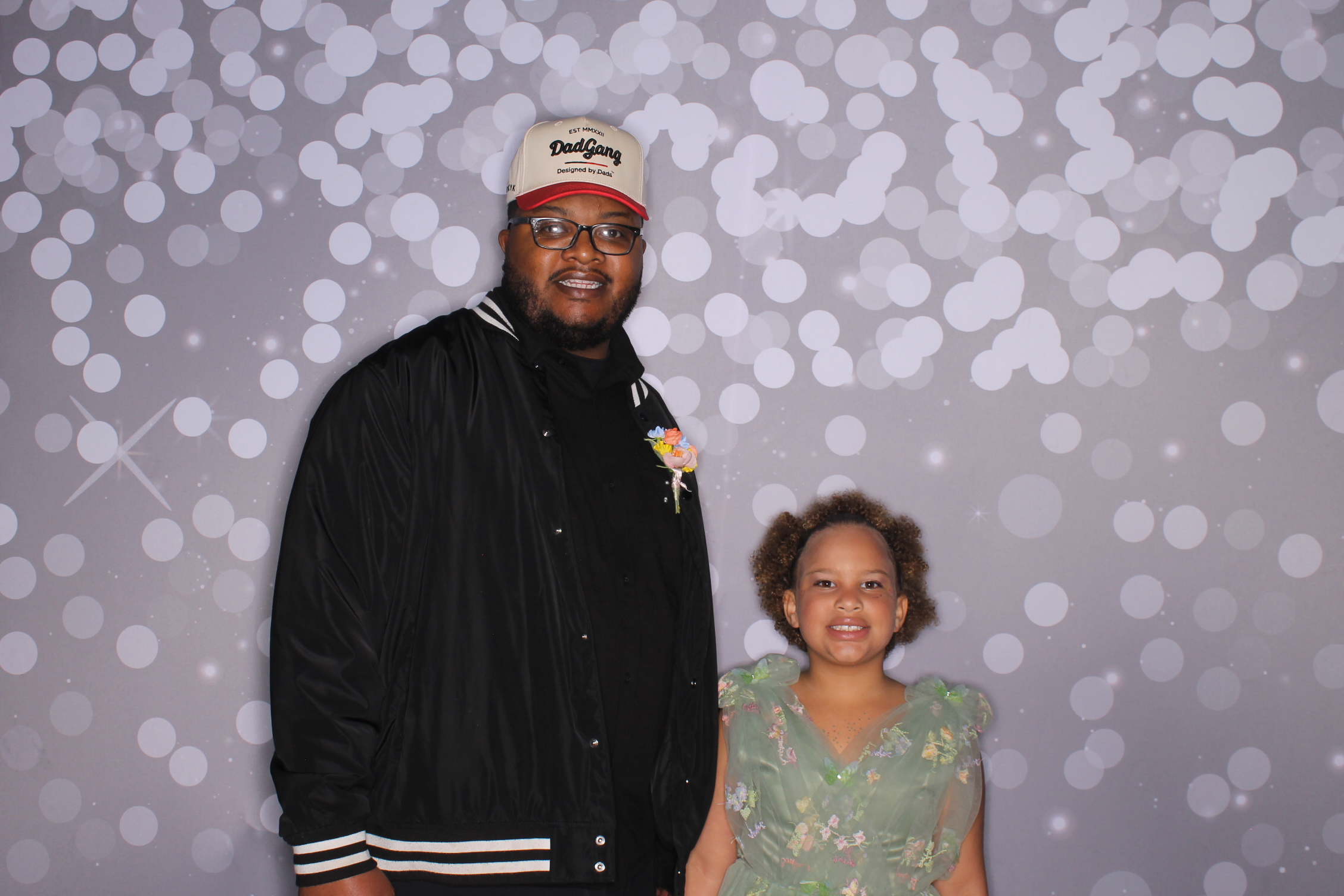 Brookwood Enchanted Father/Daughter Dance | View more photos from the event at gallery.photoboothcincy.com/u/PhotoBoothCincy/Brookwood-Enchanted-FatherDaughter-Dance