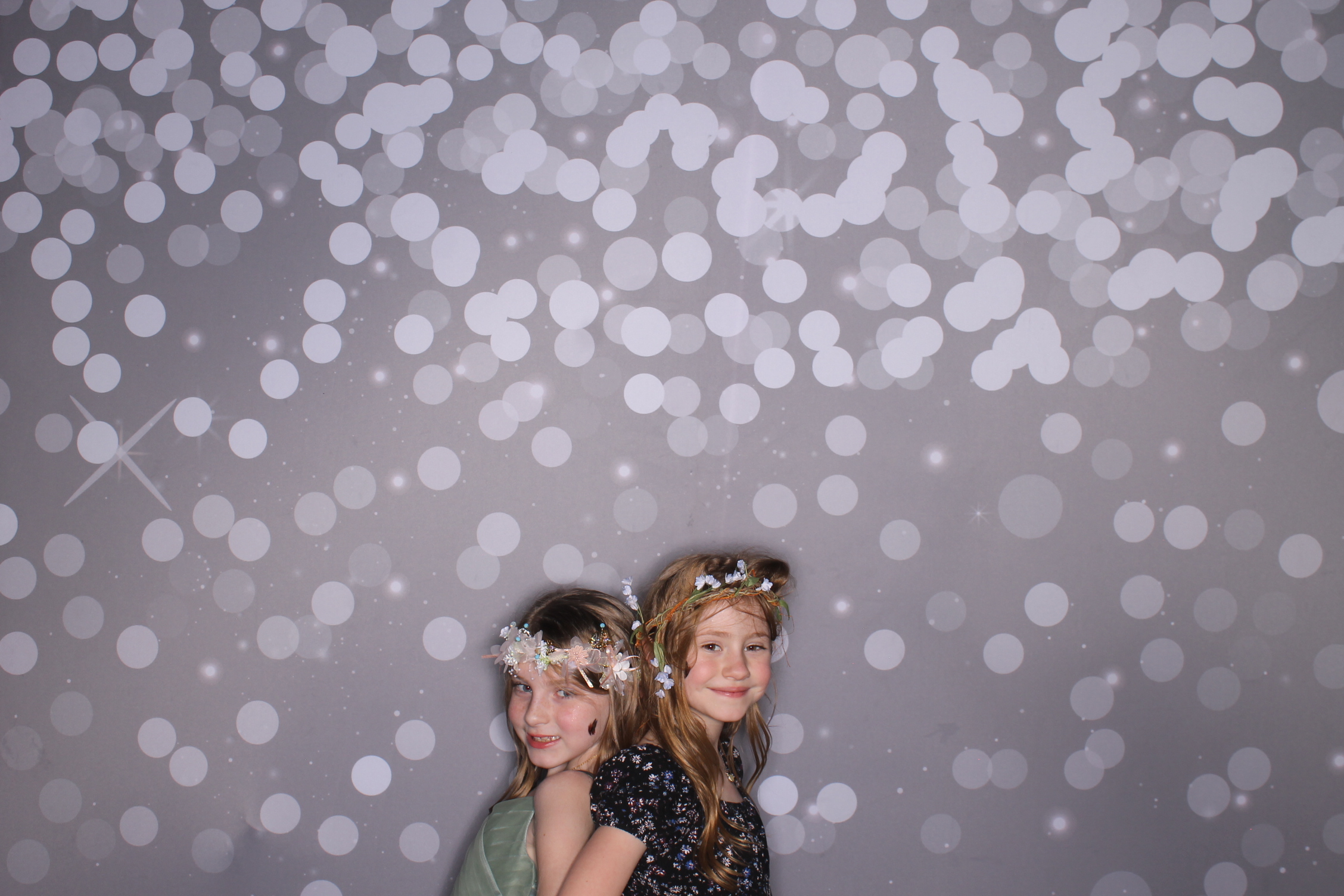 Brookwood Enchanted Father/Daughter Dance | View more photos from the event at gallery.photoboothcincy.com/u/PhotoBoothCincy/Brookwood-Enchanted-FatherDaughter-Dance