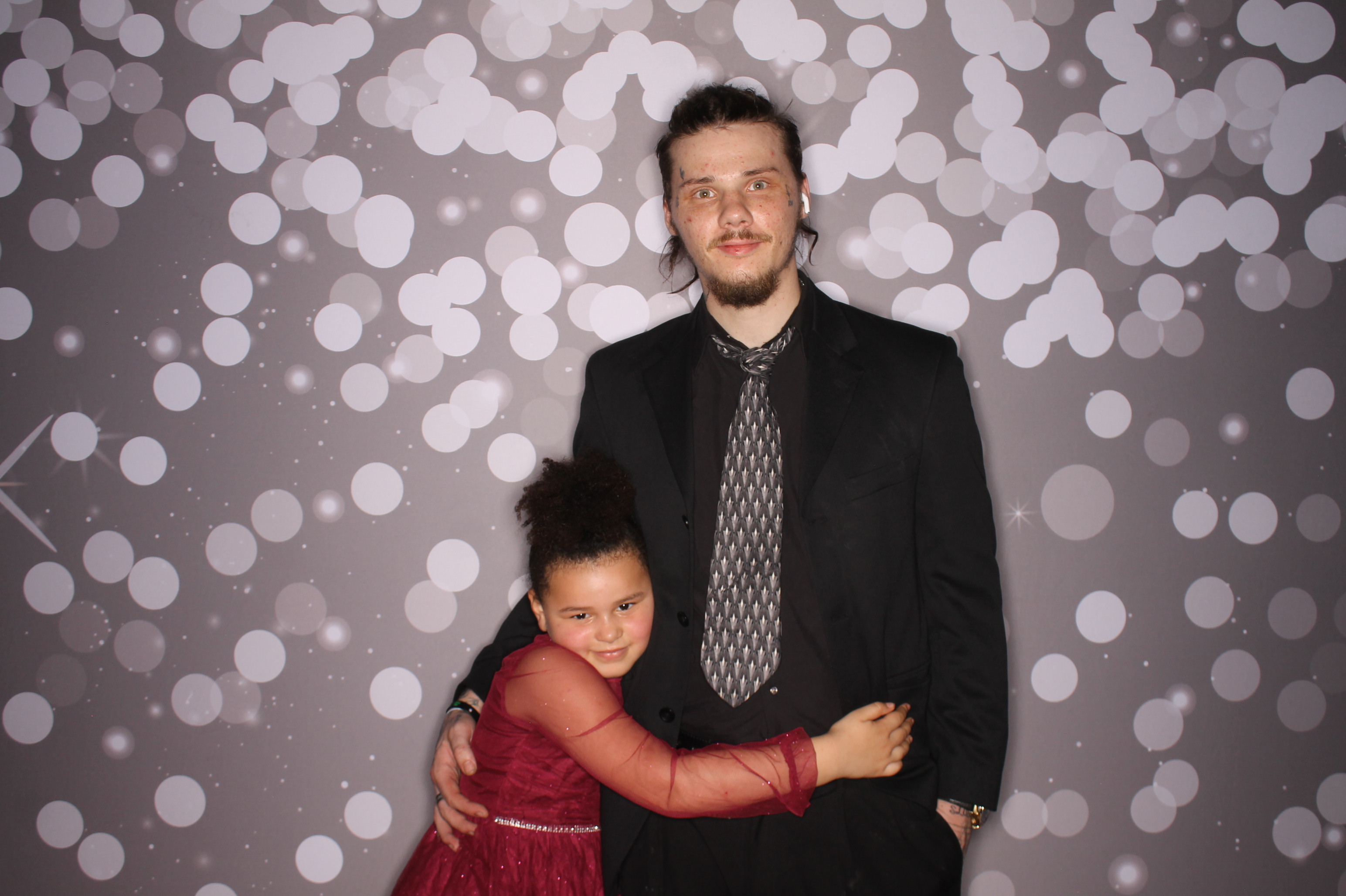 Brookwood Enchanted Father/Daughter Dance | View more photos from the event at gallery.photoboothcincy.com/u/PhotoBoothCincy/Brookwood-Enchanted-FatherDaughter-Dance