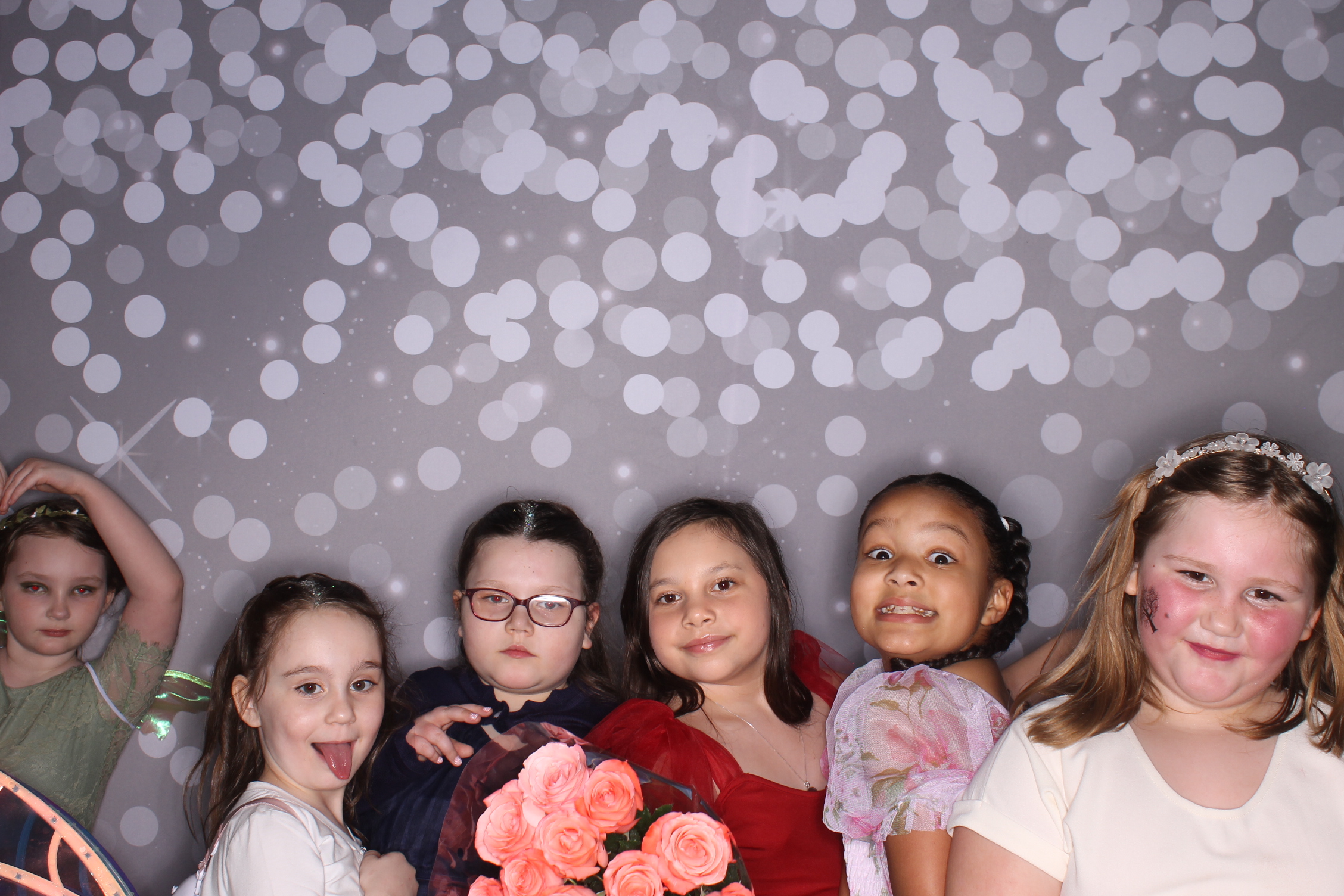 Brookwood Enchanted Father/Daughter Dance | View more photos from the event at gallery.photoboothcincy.com/u/PhotoBoothCincy/Brookwood-Enchanted-FatherDaughter-Dance