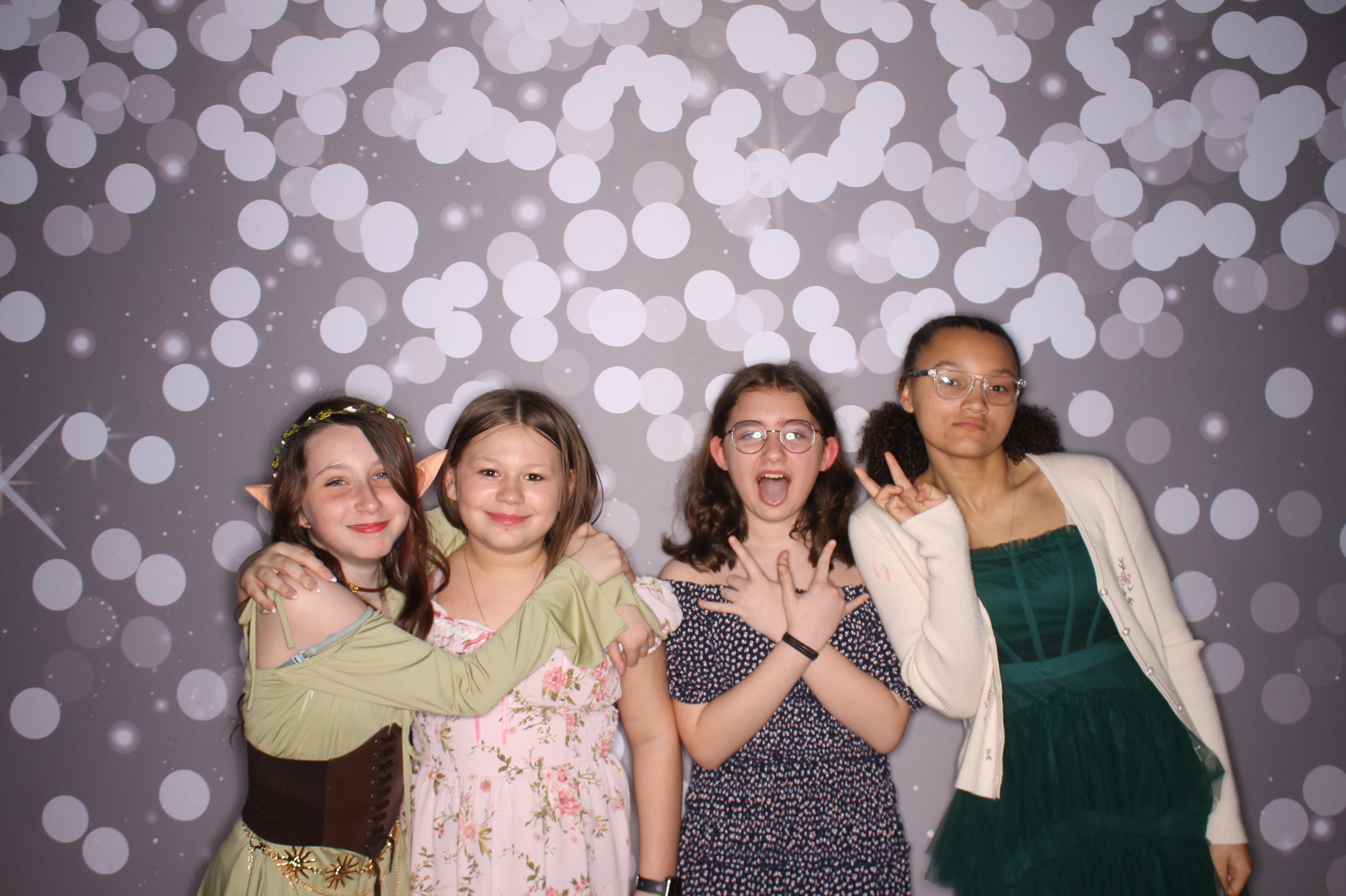 Brookwood Enchanted Father/Daughter Dance | View more photos from the event at gallery.photoboothcincy.com/u/PhotoBoothCincy/Brookwood-Enchanted-FatherDaughter-Dance