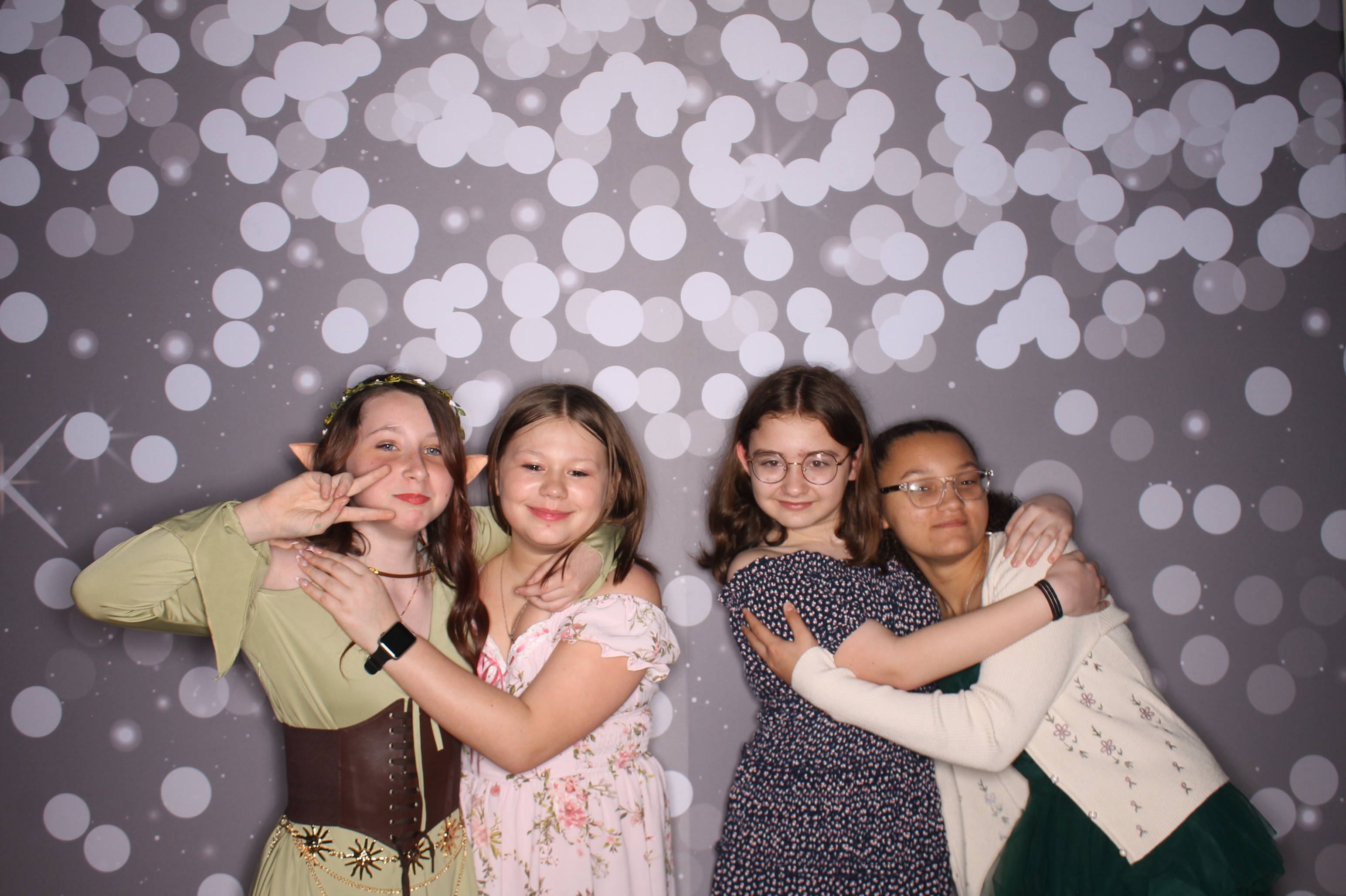 Brookwood Enchanted Father/Daughter Dance | View more photos from the event at gallery.photoboothcincy.com/u/PhotoBoothCincy/Brookwood-Enchanted-FatherDaughter-Dance