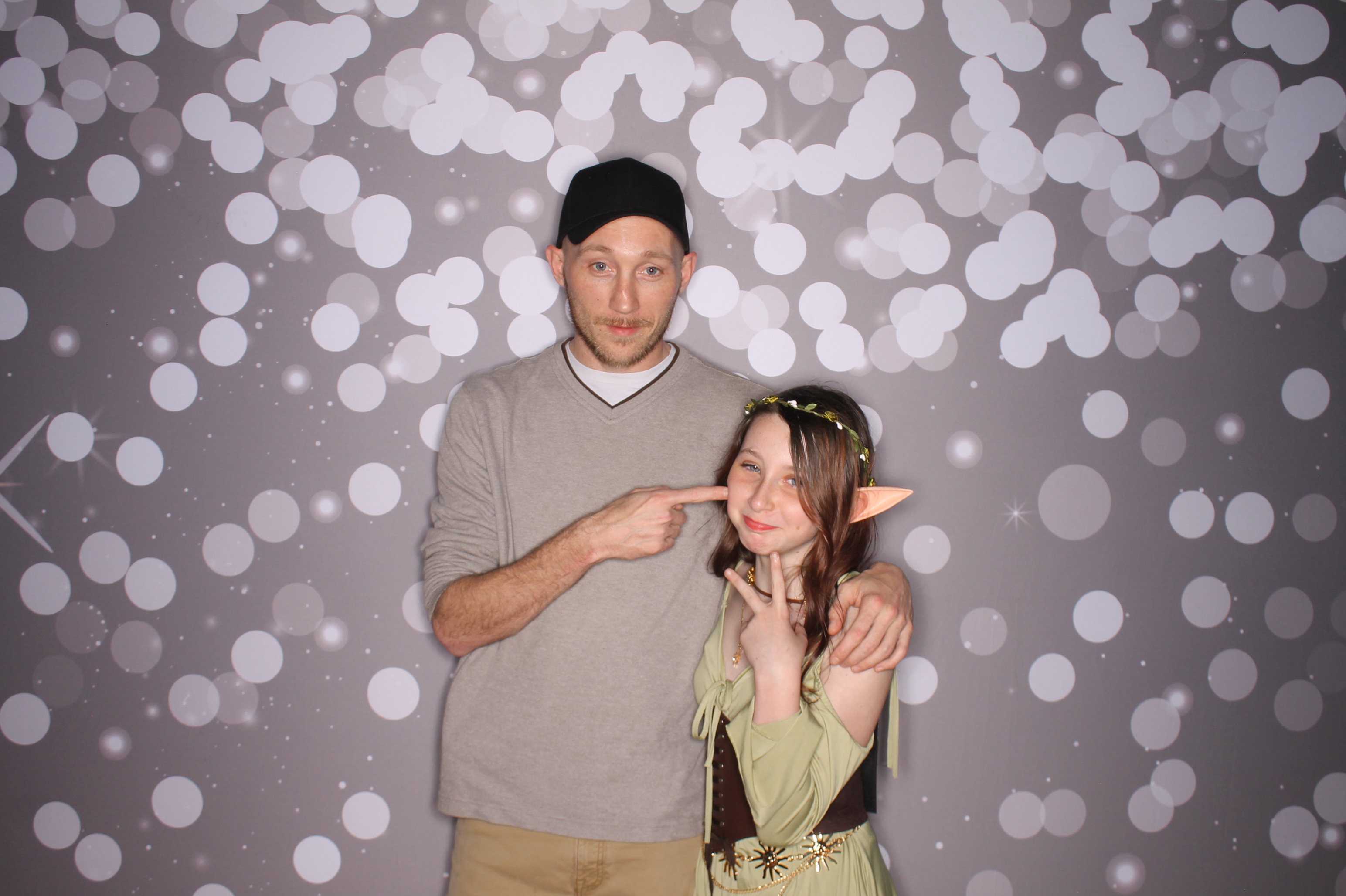 Brookwood Enchanted Father/Daughter Dance | View more photos from the event at gallery.photoboothcincy.com/u/PhotoBoothCincy/Brookwood-Enchanted-FatherDaughter-Dance