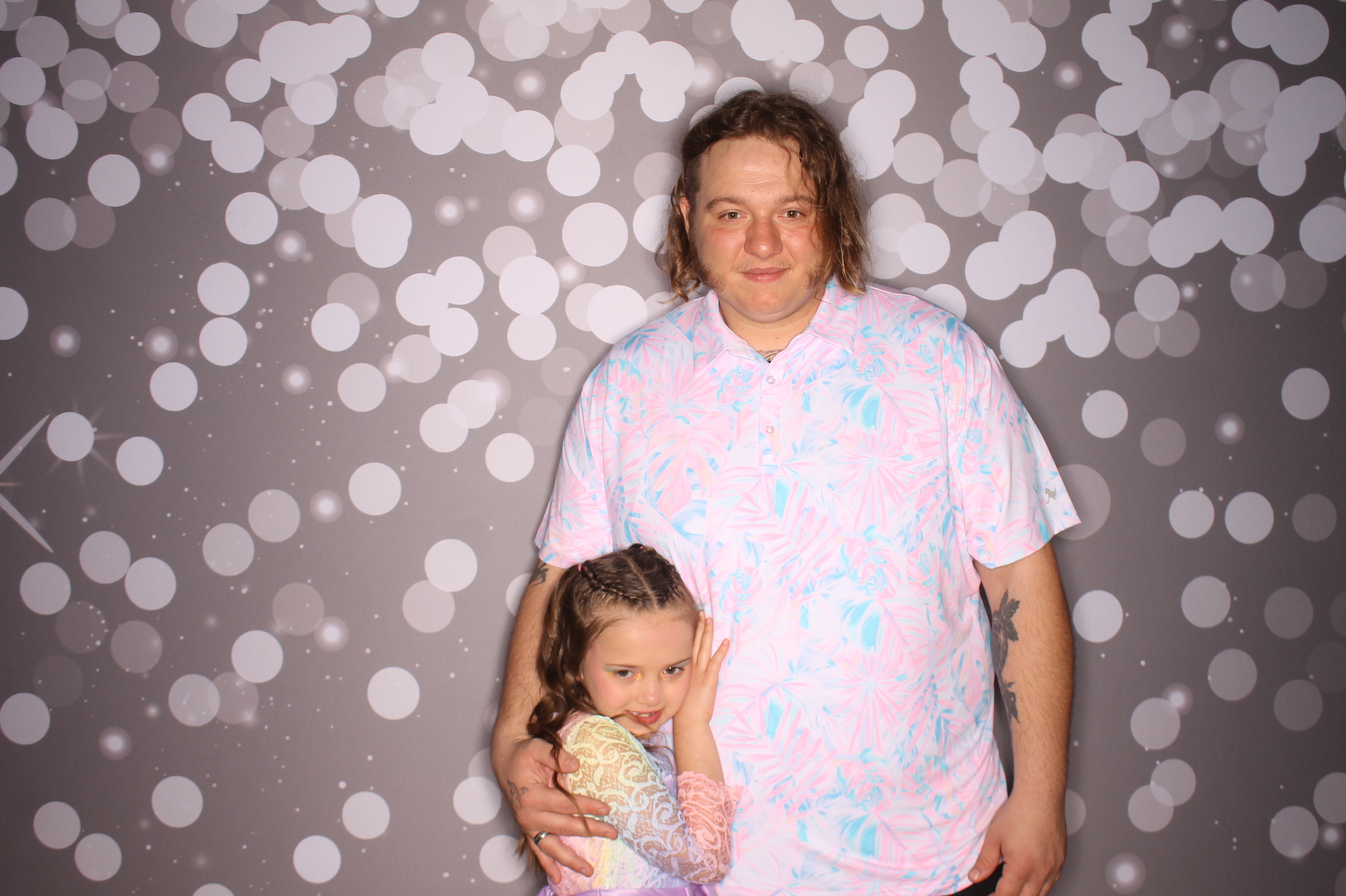 Brookwood Enchanted Father/Daughter Dance | View more photos from the event at gallery.photoboothcincy.com/u/PhotoBoothCincy/Brookwood-Enchanted-FatherDaughter-Dance
