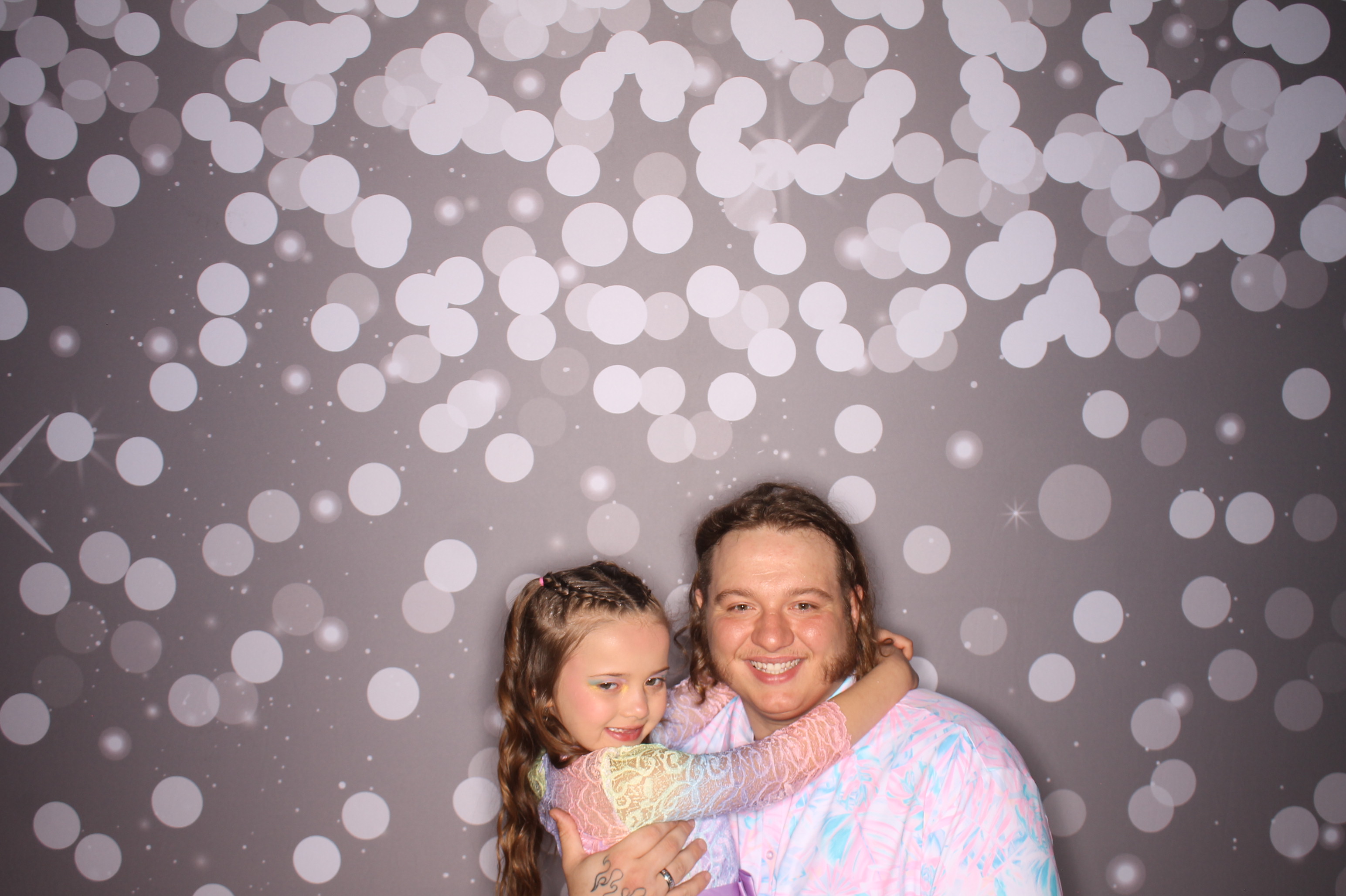 Brookwood Enchanted Father/Daughter Dance | View more photos from the event at gallery.photoboothcincy.com/u/PhotoBoothCincy/Brookwood-Enchanted-FatherDaughter-Dance