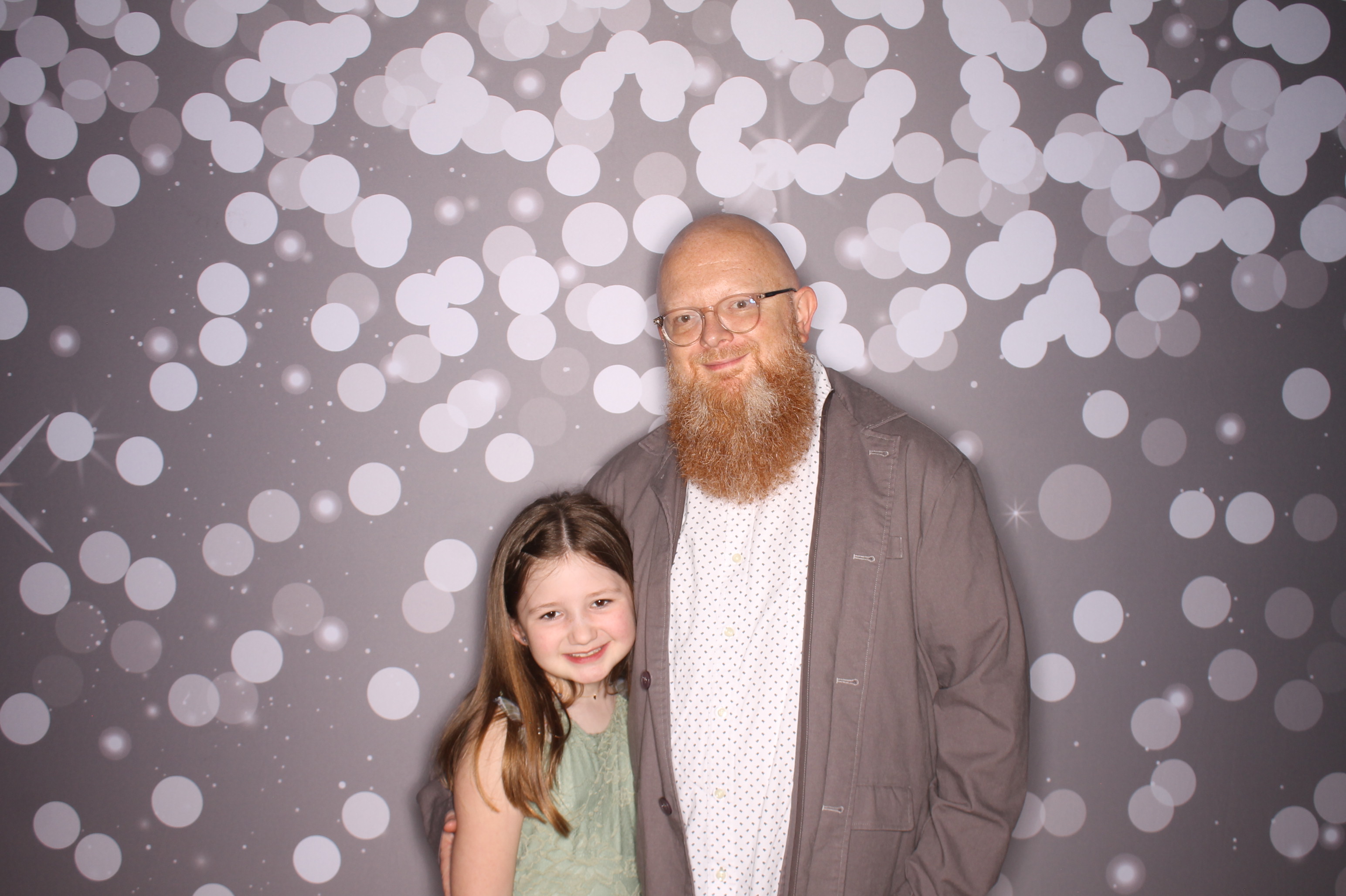 Brookwood Enchanted Father/Daughter Dance | View more photos from the event at gallery.photoboothcincy.com/u/PhotoBoothCincy/Brookwood-Enchanted-FatherDaughter-Dance