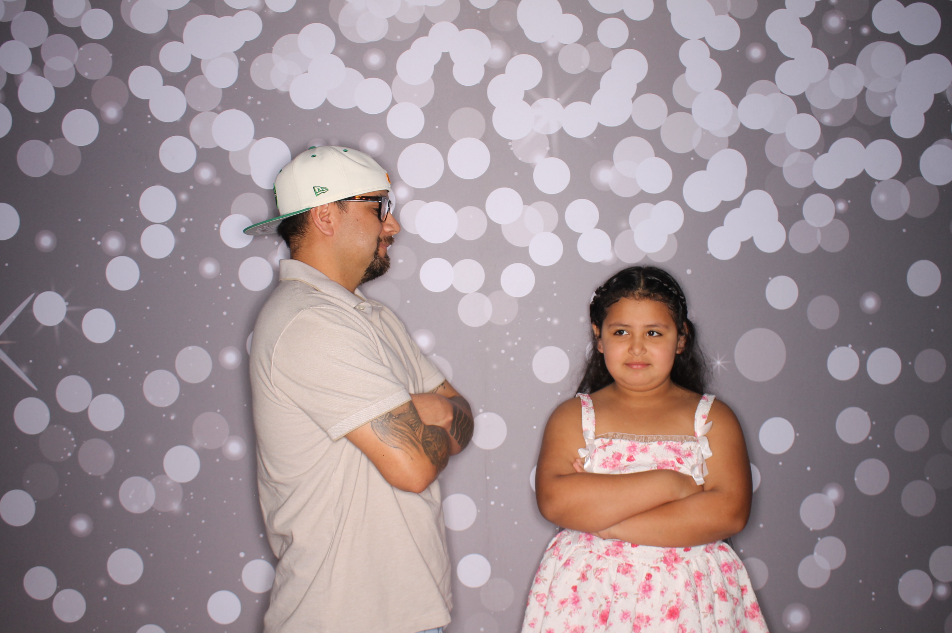 Brookwood Enchanted Father/Daughter Dance | View more photos from the event at gallery.photoboothcincy.com/u/PhotoBoothCincy/Brookwood-Enchanted-FatherDaughter-Dance