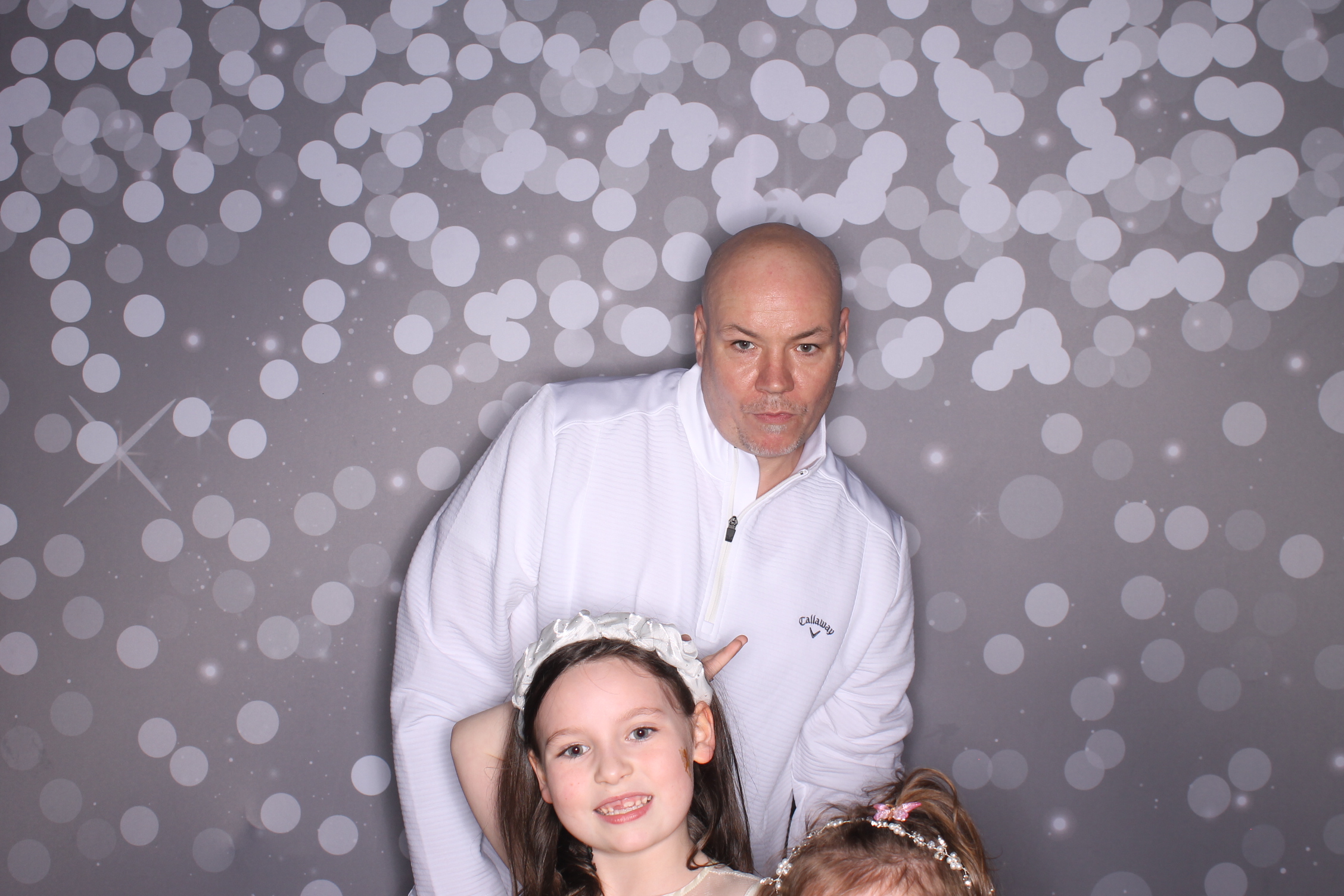 Brookwood Enchanted Father/Daughter Dance | View more photos from the event at gallery.photoboothcincy.com/u/PhotoBoothCincy/Brookwood-Enchanted-FatherDaughter-Dance