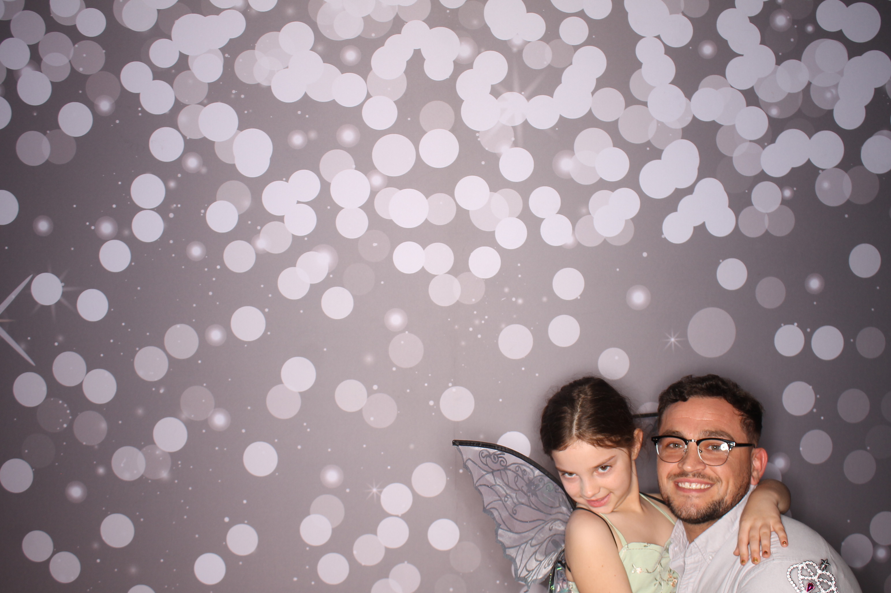 Brookwood Enchanted Father/Daughter Dance | View more photos from the event at gallery.photoboothcincy.com/u/PhotoBoothCincy/Brookwood-Enchanted-FatherDaughter-Dance
