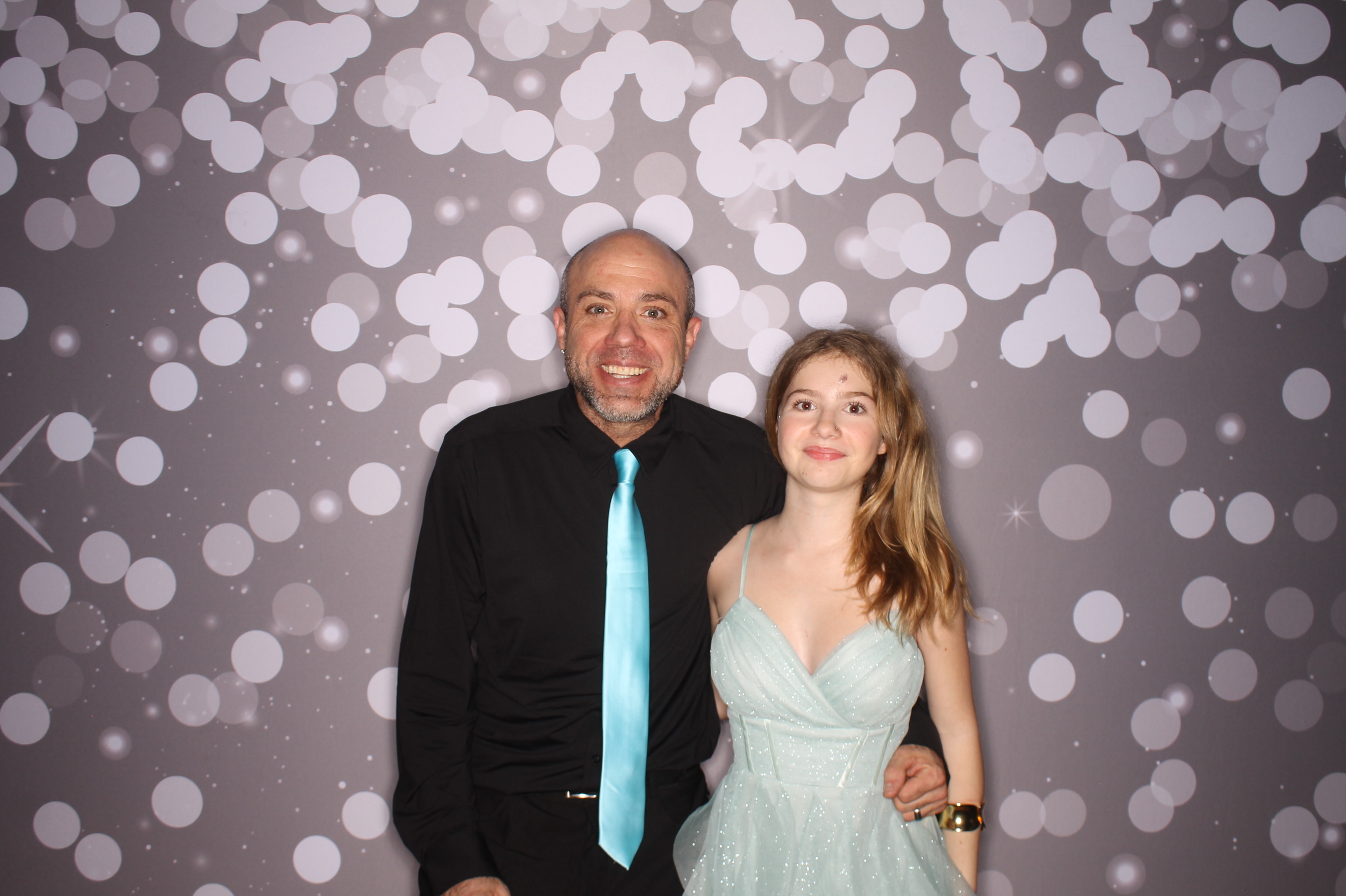 Brookwood Enchanted Father/Daughter Dance | View more photos from the event at gallery.photoboothcincy.com/u/PhotoBoothCincy/Brookwood-Enchanted-FatherDaughter-Dance