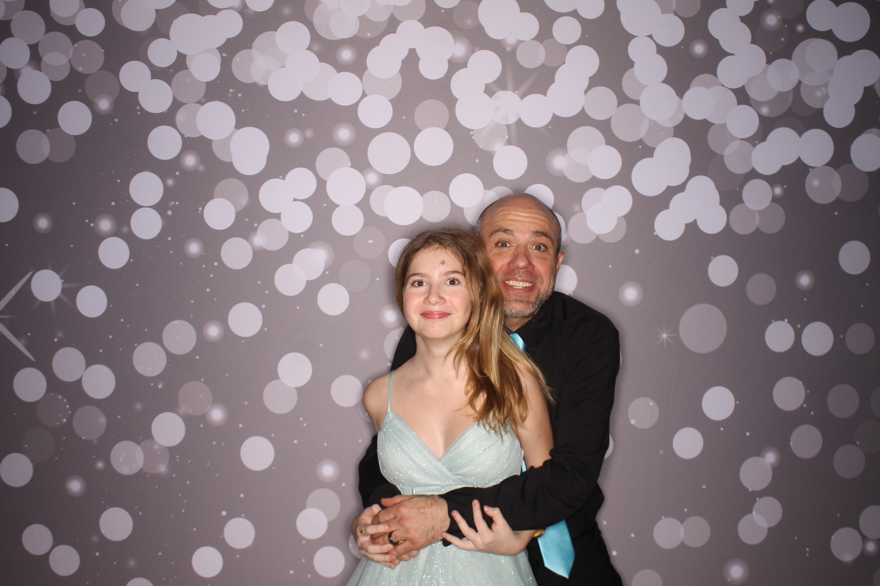 Brookwood Enchanted Father/Daughter Dance | View more photos from the event at gallery.photoboothcincy.com/u/PhotoBoothCincy/Brookwood-Enchanted-FatherDaughter-Dance