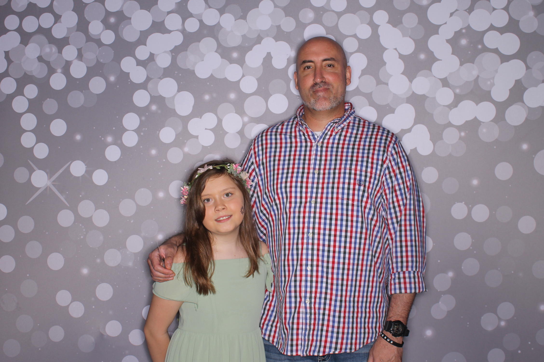 Brookwood Enchanted Father/Daughter Dance | View more photos from the event at gallery.photoboothcincy.com/u/PhotoBoothCincy/Brookwood-Enchanted-FatherDaughter-Dance