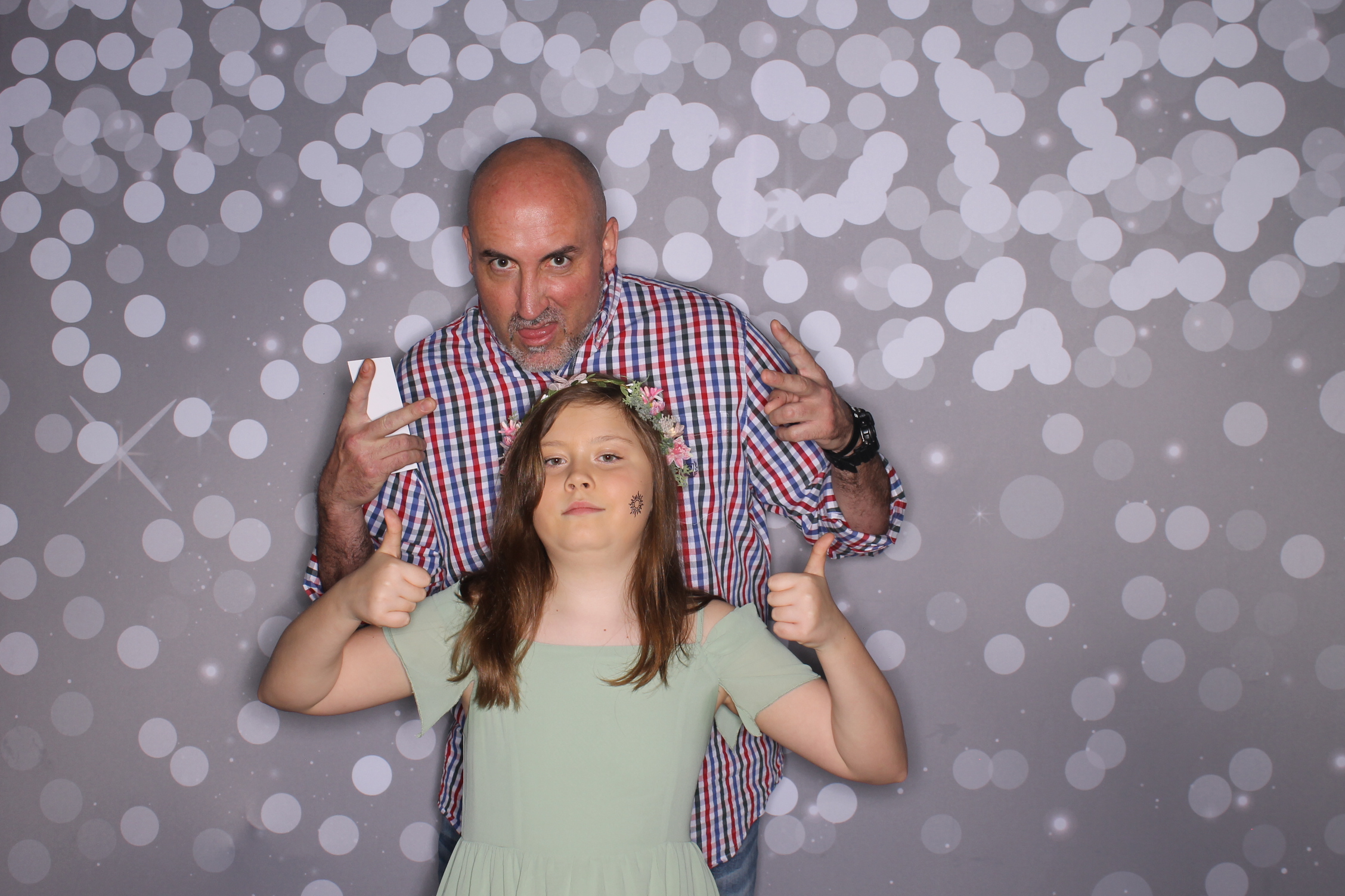 Brookwood Enchanted Father/Daughter Dance | View more photos from the event at gallery.photoboothcincy.com/u/PhotoBoothCincy/Brookwood-Enchanted-FatherDaughter-Dance