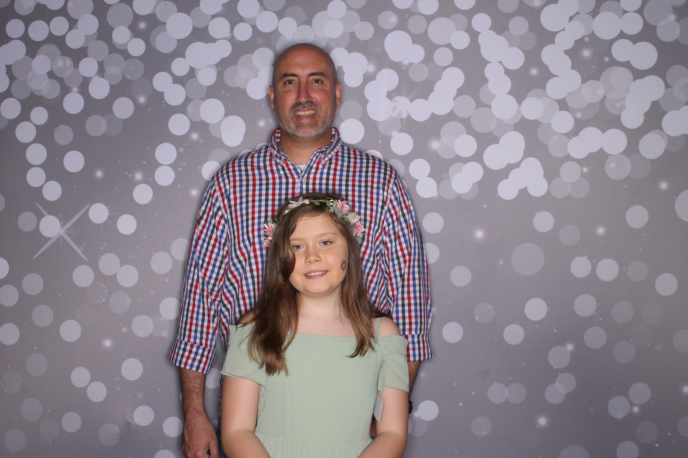Brookwood Enchanted Father/Daughter Dance | View more photos from the event at gallery.photoboothcincy.com/u/PhotoBoothCincy/Brookwood-Enchanted-FatherDaughter-Dance