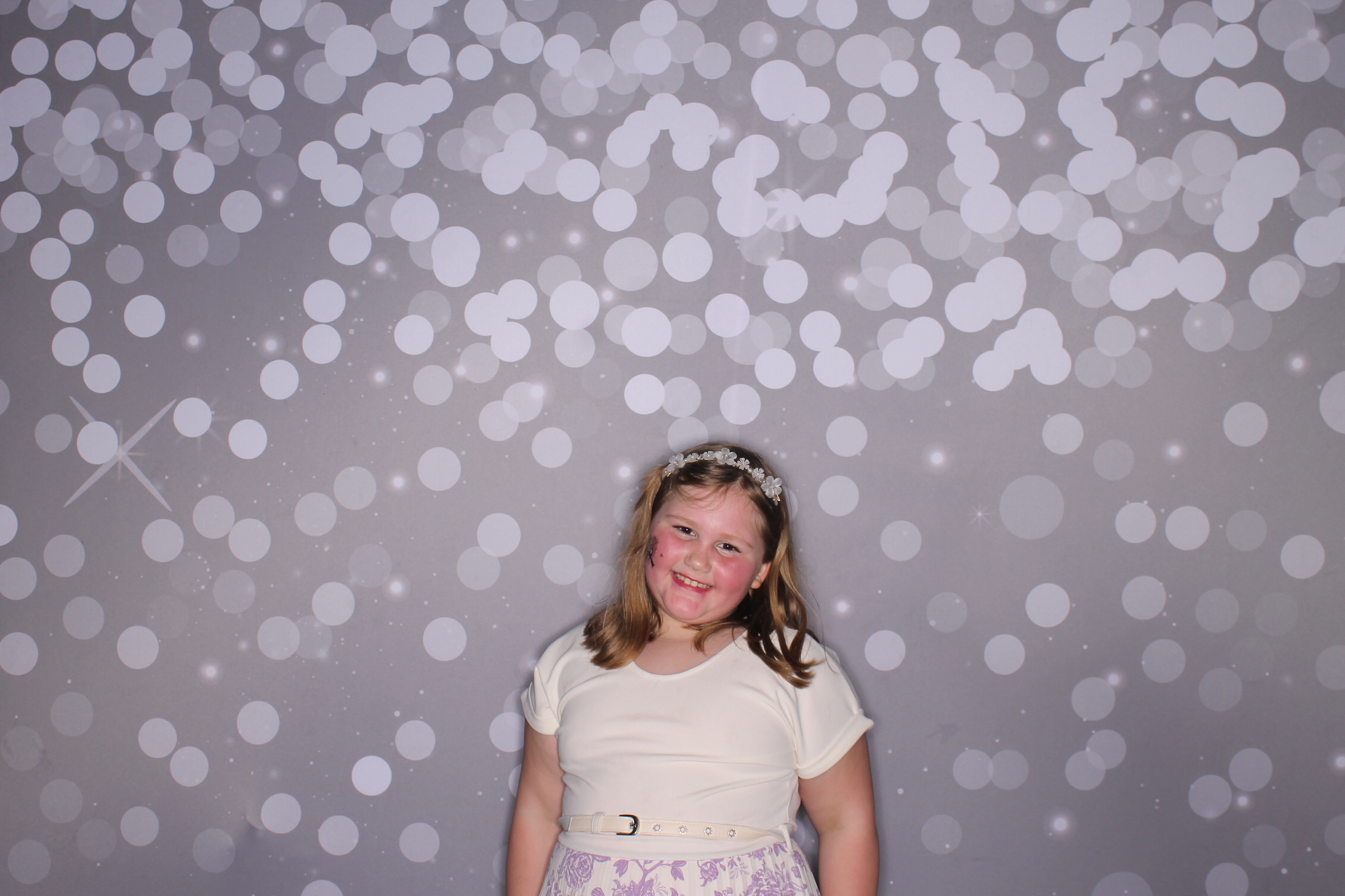 Brookwood Enchanted Father/Daughter Dance | View more photos from the event at gallery.photoboothcincy.com/u/PhotoBoothCincy/Brookwood-Enchanted-FatherDaughter-Dance