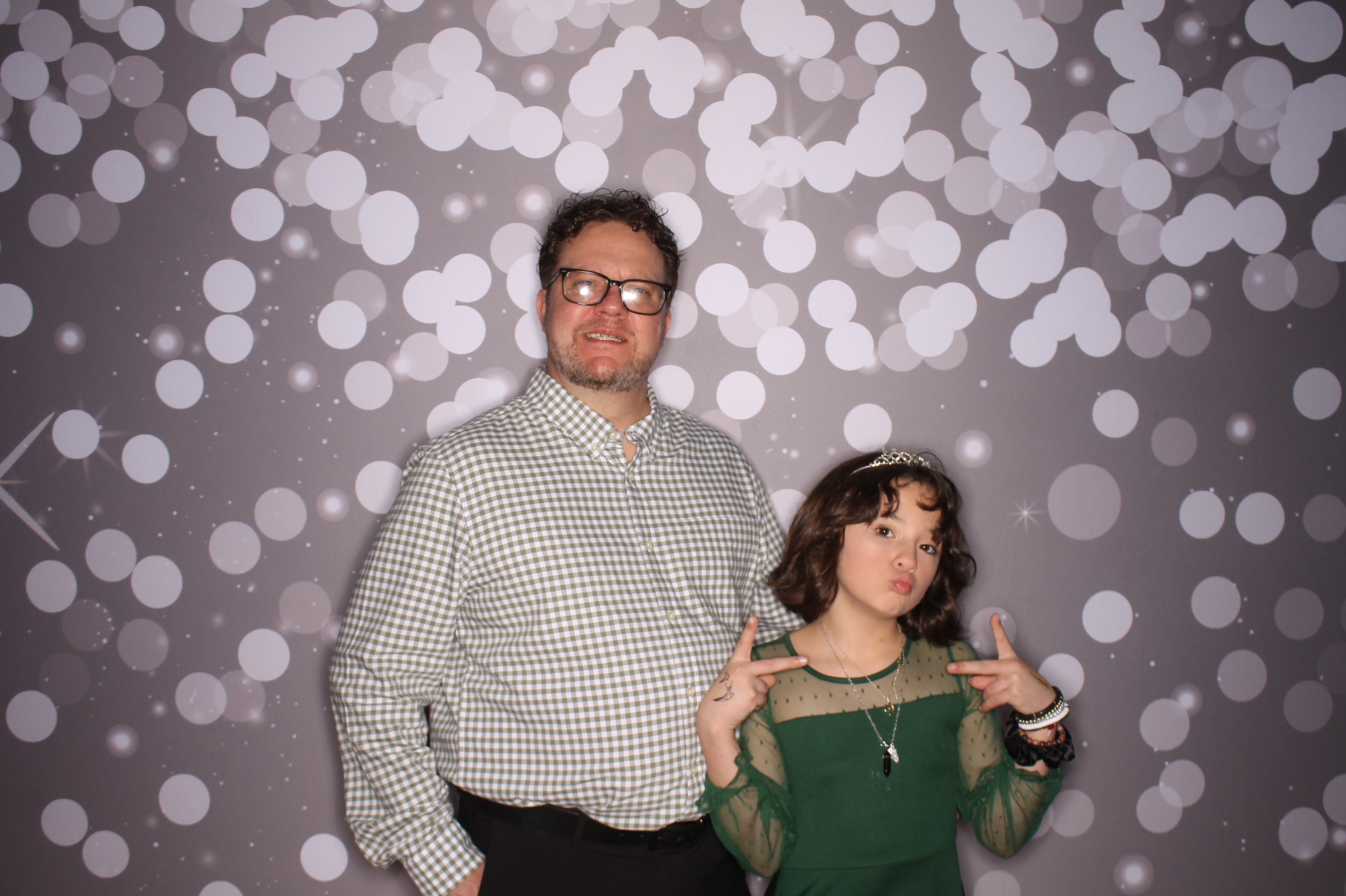 Brookwood Enchanted Father/Daughter Dance | View more photos from the event at gallery.photoboothcincy.com/u/PhotoBoothCincy/Brookwood-Enchanted-FatherDaughter-Dance