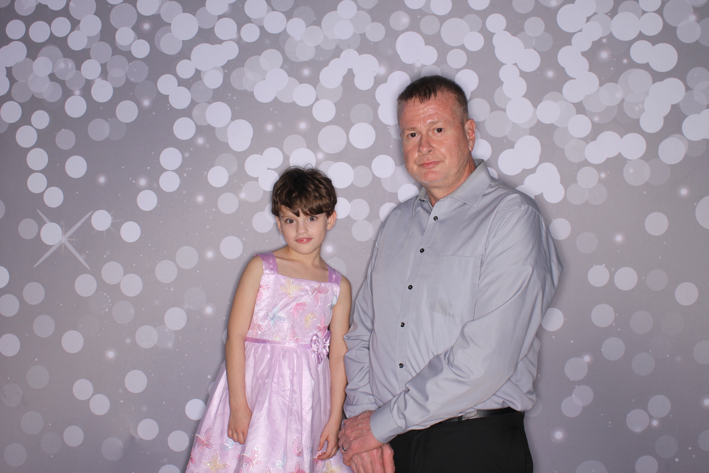 Brookwood Enchanted Father/Daughter Dance | View more photos from the event at gallery.photoboothcincy.com/u/PhotoBoothCincy/Brookwood-Enchanted-FatherDaughter-Dance