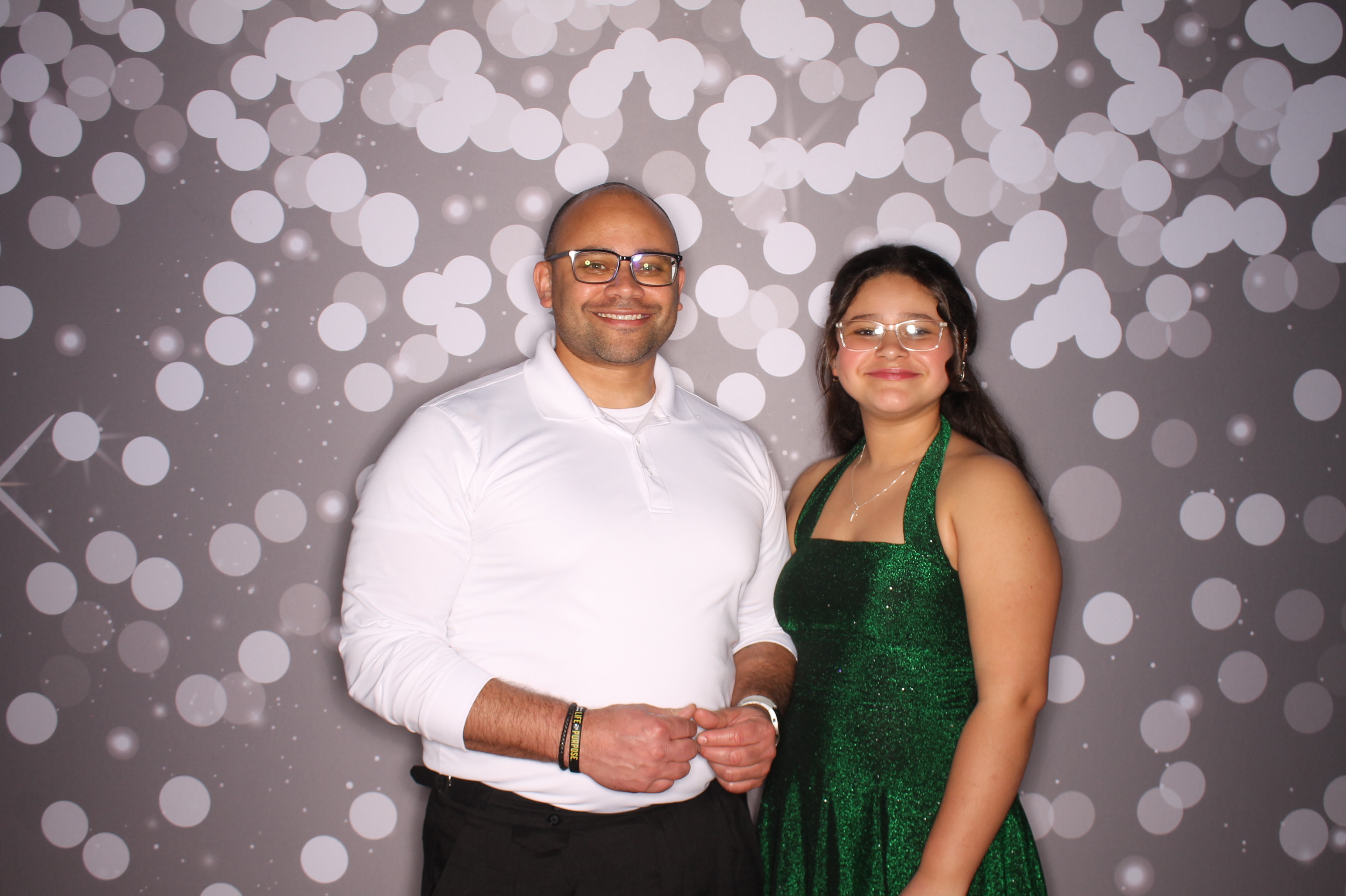 Brookwood Enchanted Father/Daughter Dance | View more photos from the event at gallery.photoboothcincy.com/u/PhotoBoothCincy/Brookwood-Enchanted-FatherDaughter-Dance
