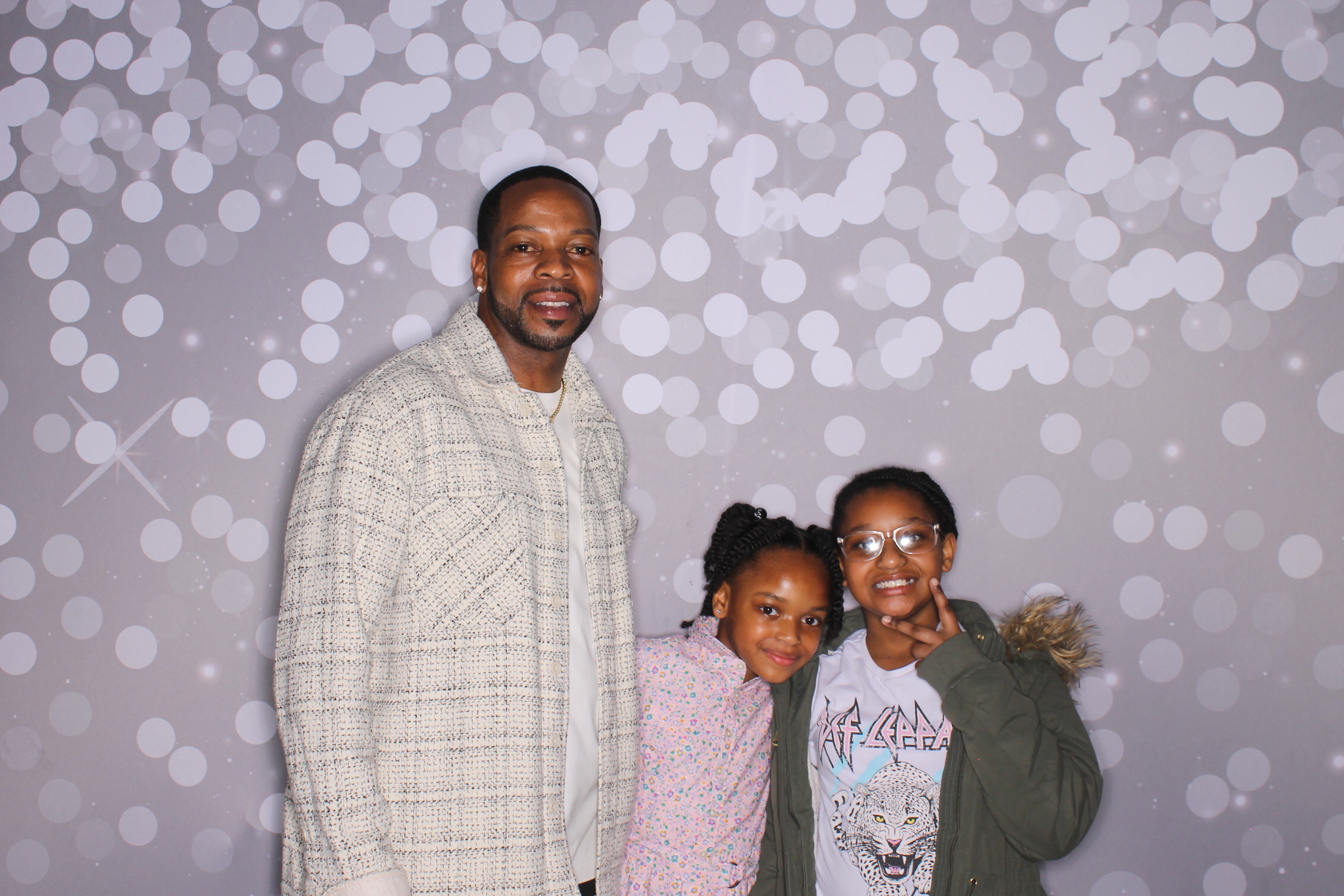 Brookwood Enchanted Father/Daughter Dance | View more photos from the event at gallery.photoboothcincy.com/u/PhotoBoothCincy/Brookwood-Enchanted-FatherDaughter-Dance