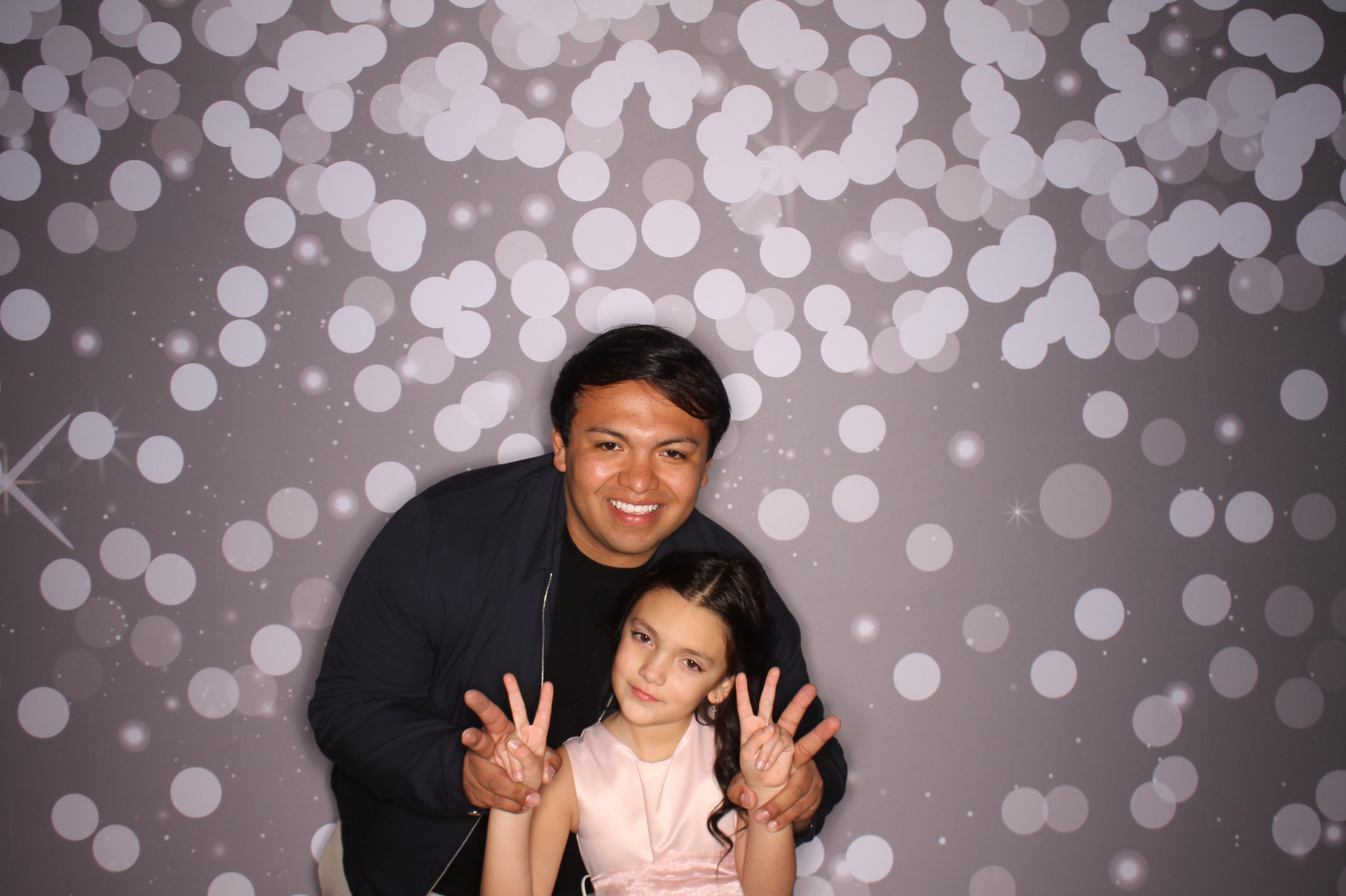 Brookwood Enchanted Father/Daughter Dance | View more photos from the event at gallery.photoboothcincy.com/u/PhotoBoothCincy/Brookwood-Enchanted-FatherDaughter-Dance