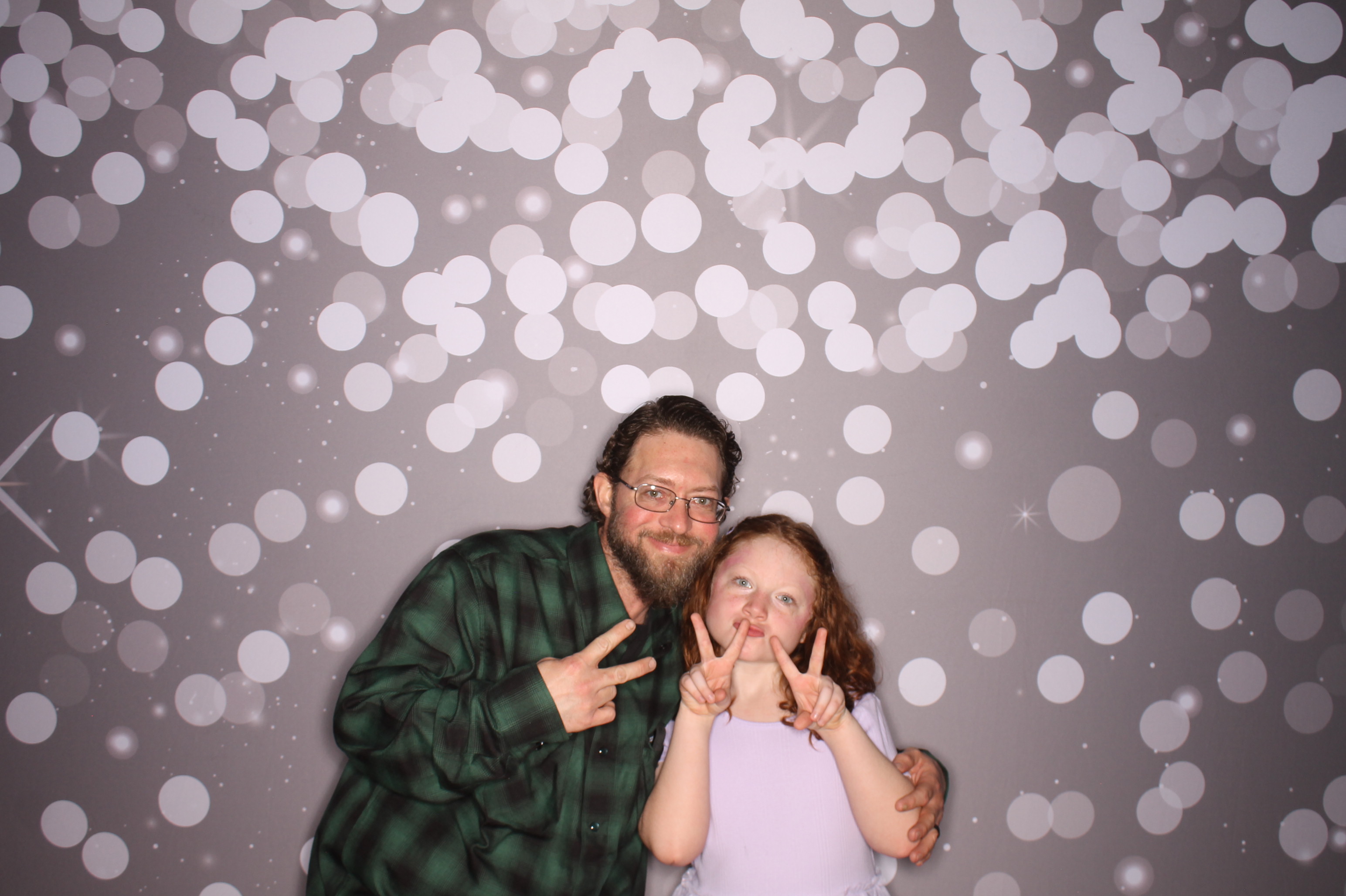 Brookwood Enchanted Father/Daughter Dance | View more photos from the event at gallery.photoboothcincy.com/u/PhotoBoothCincy/Brookwood-Enchanted-FatherDaughter-Dance