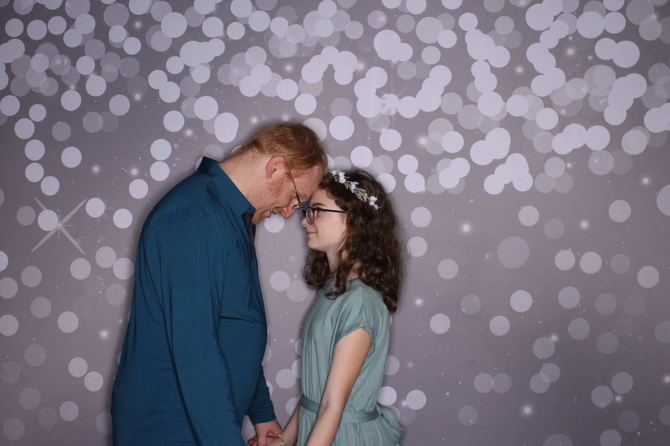 Brookwood Enchanted Father/Daughter Dance | View more photos from the event at gallery.photoboothcincy.com/u/PhotoBoothCincy/Brookwood-Enchanted-FatherDaughter-Dance