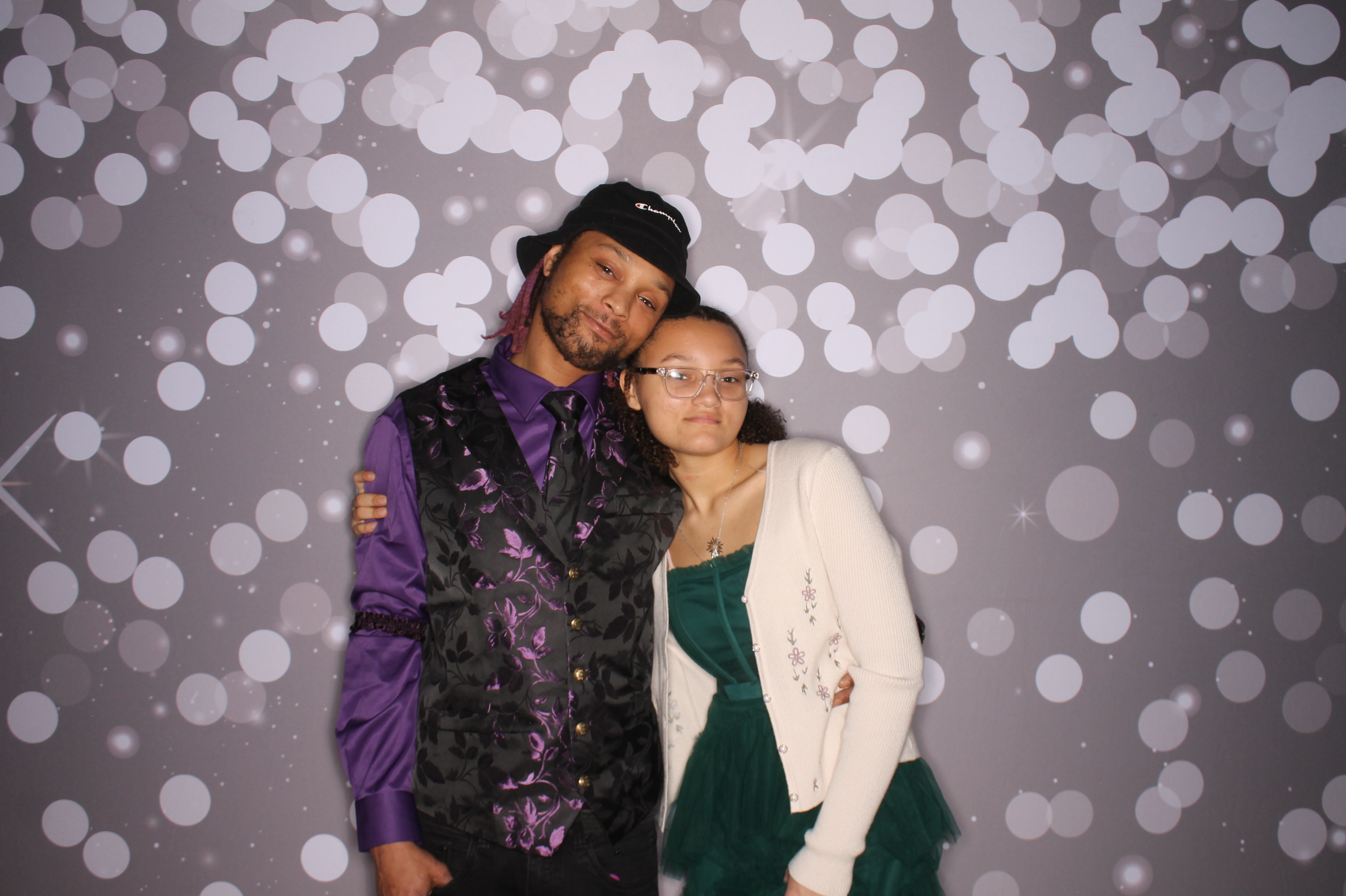 Brookwood Enchanted Father/Daughter Dance | View more photos from the event at gallery.photoboothcincy.com/u/PhotoBoothCincy/Brookwood-Enchanted-FatherDaughter-Dance