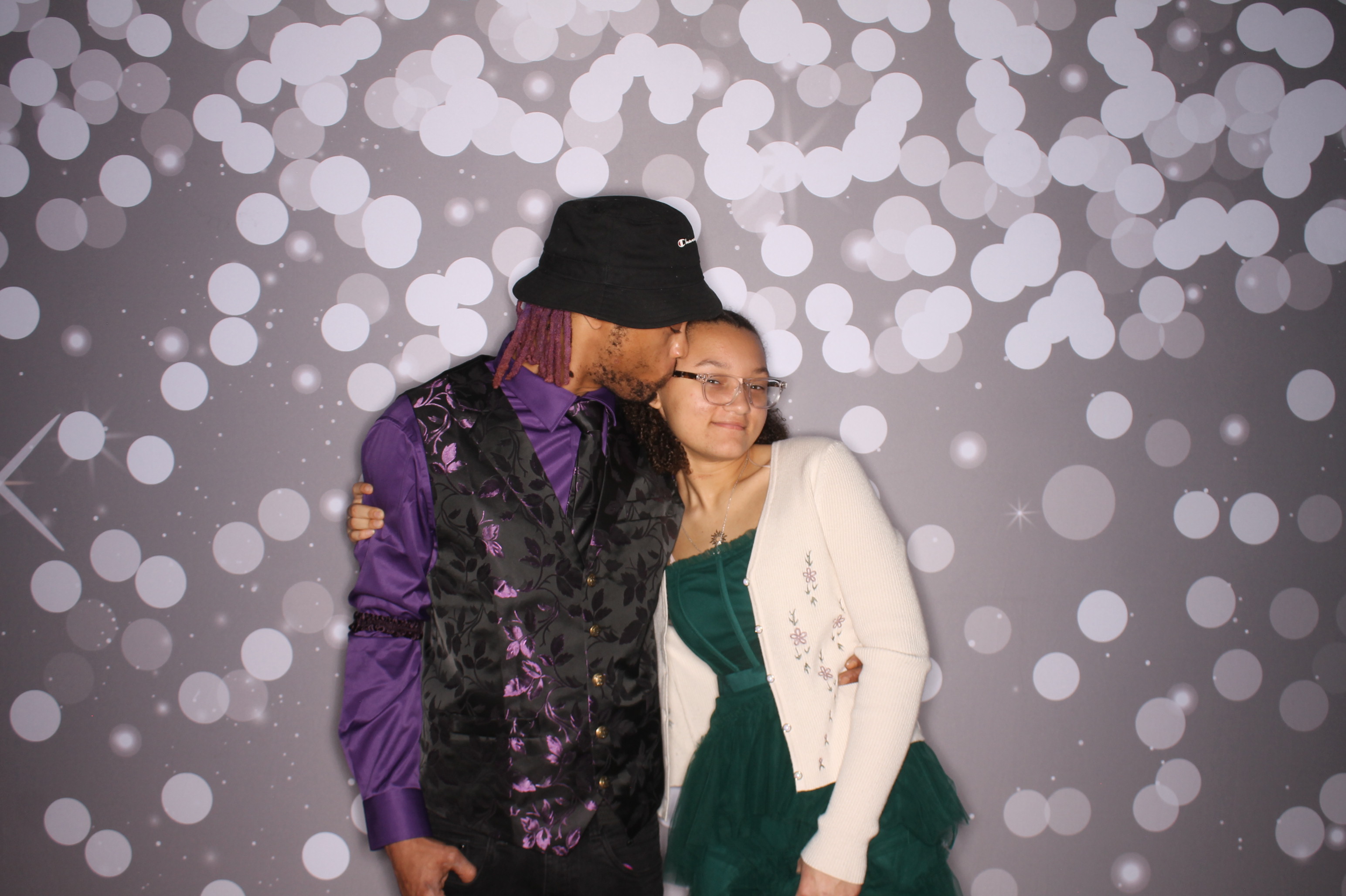 Brookwood Enchanted Father/Daughter Dance | View more photos from the event at gallery.photoboothcincy.com/u/PhotoBoothCincy/Brookwood-Enchanted-FatherDaughter-Dance