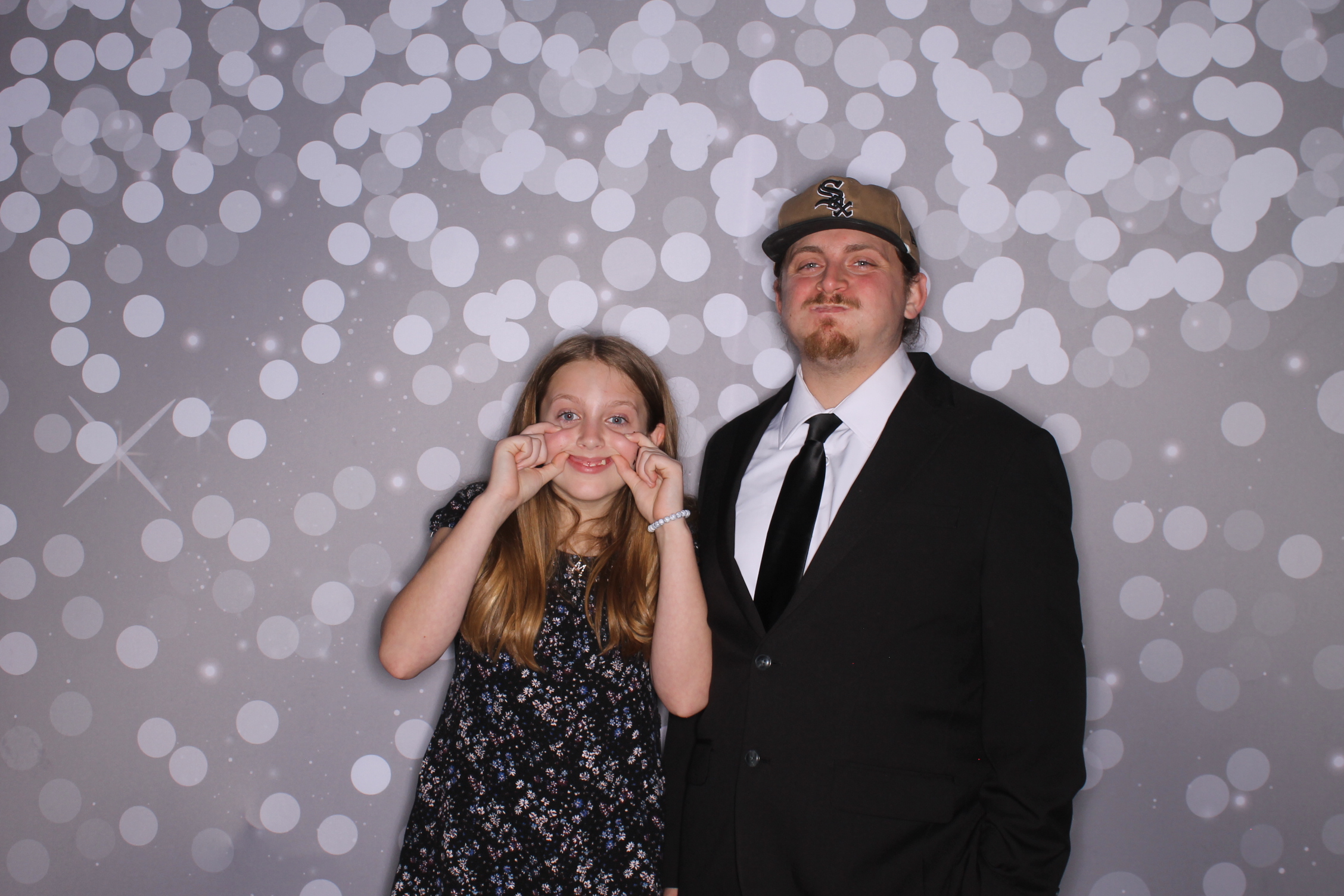 Brookwood Enchanted Father/Daughter Dance | View more photos from the event at gallery.photoboothcincy.com/u/PhotoBoothCincy/Brookwood-Enchanted-FatherDaughter-Dance