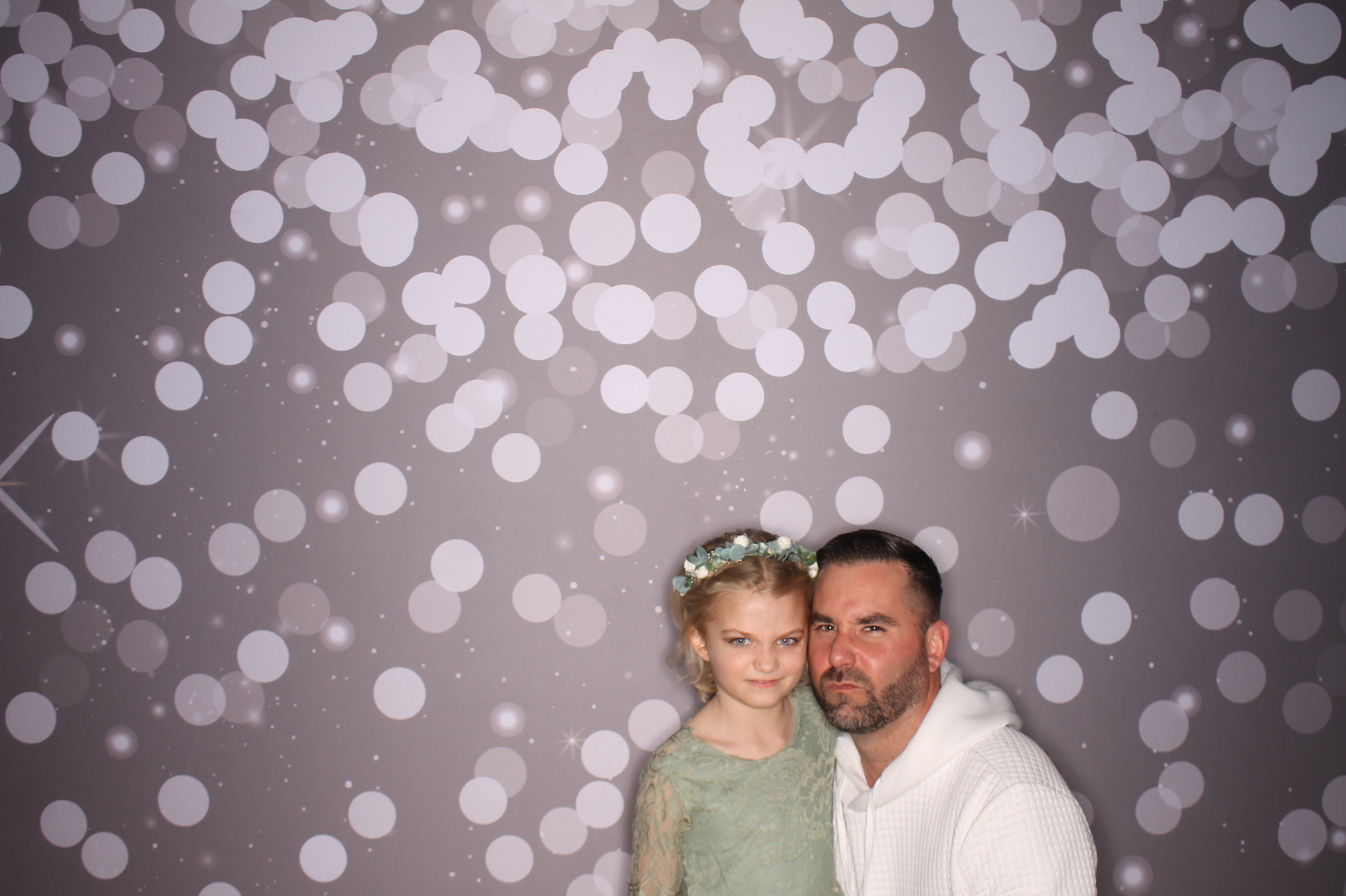 Brookwood Enchanted Father/Daughter Dance | View more photos from the event at gallery.photoboothcincy.com/u/PhotoBoothCincy/Brookwood-Enchanted-FatherDaughter-Dance