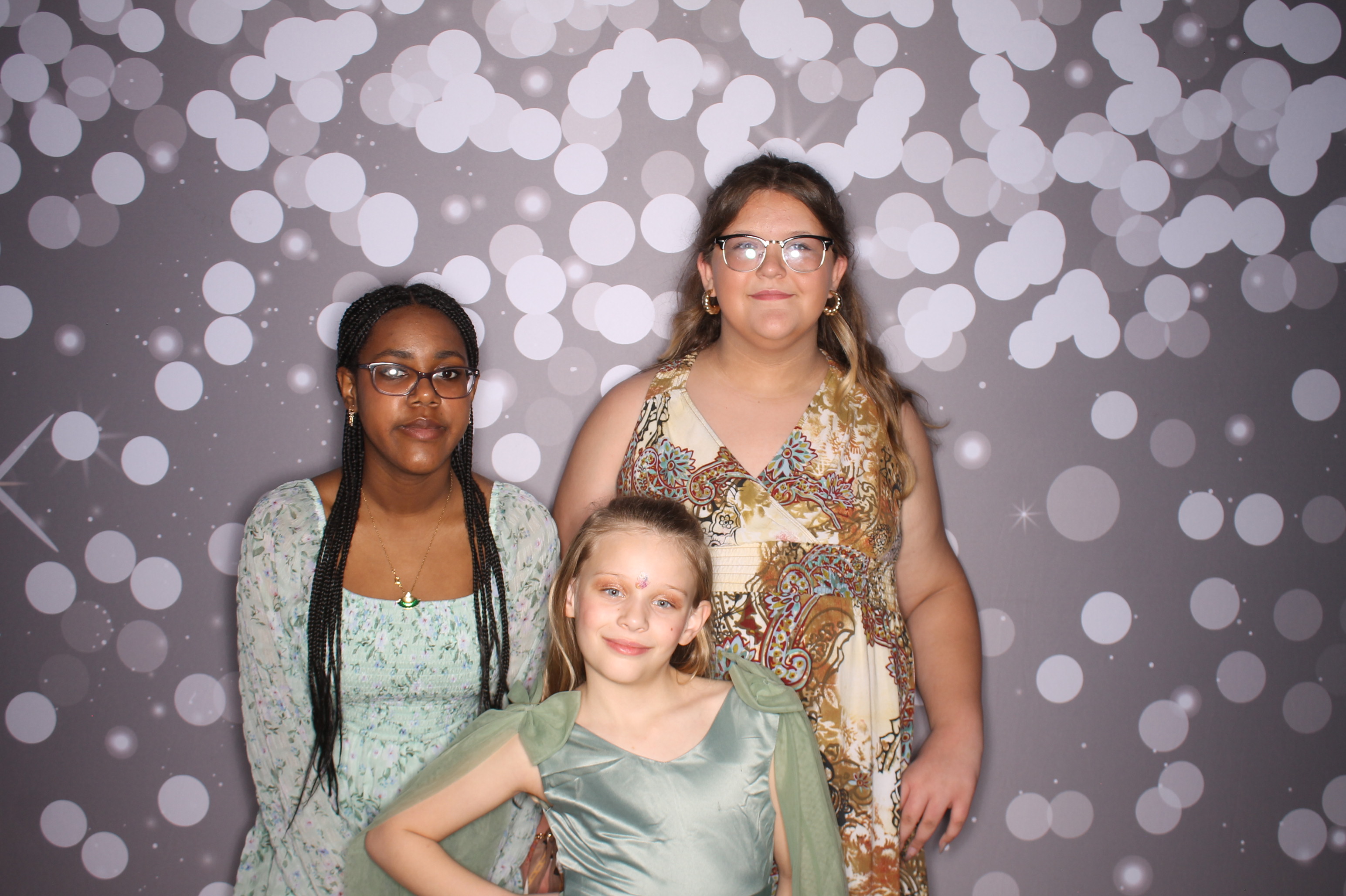 Brookwood Enchanted Father/Daughter Dance | View more photos from the event at gallery.photoboothcincy.com/u/PhotoBoothCincy/Brookwood-Enchanted-FatherDaughter-Dance