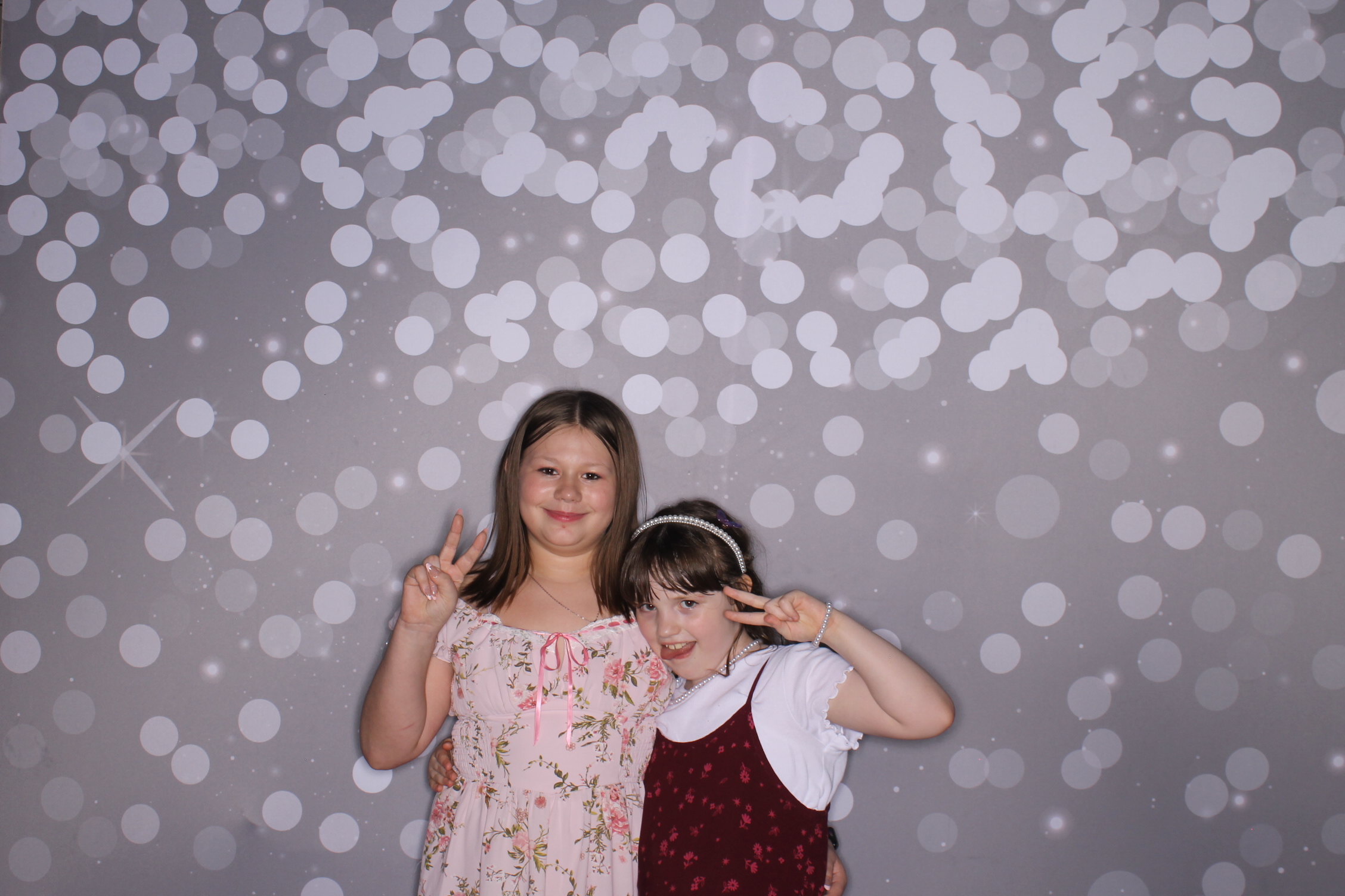Brookwood Enchanted Father/Daughter Dance | View more photos from the event at gallery.photoboothcincy.com/u/PhotoBoothCincy/Brookwood-Enchanted-FatherDaughter-Dance