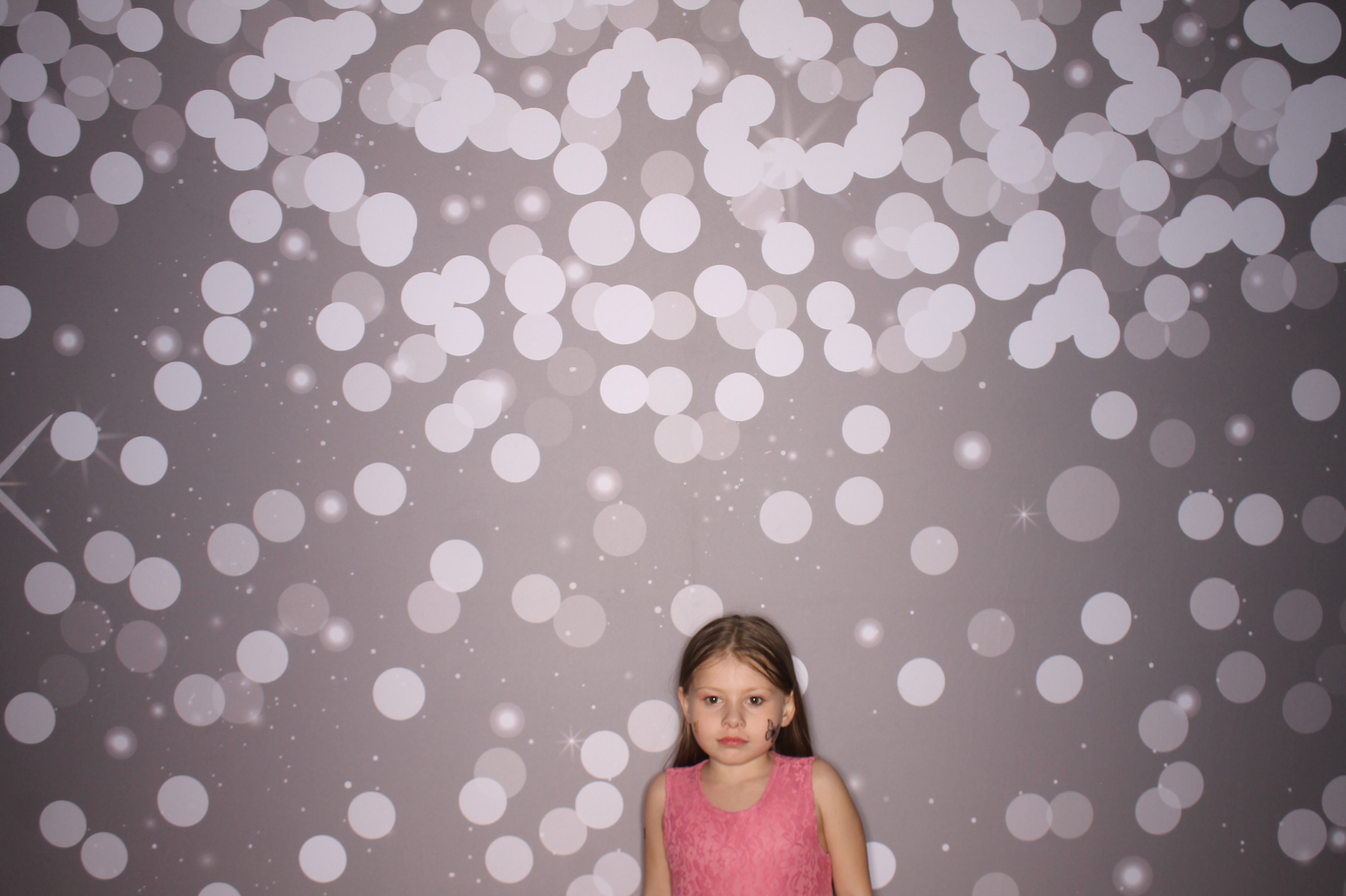 Brookwood Enchanted Father/Daughter Dance | View more photos from the event at gallery.photoboothcincy.com/u/PhotoBoothCincy/Brookwood-Enchanted-FatherDaughter-Dance