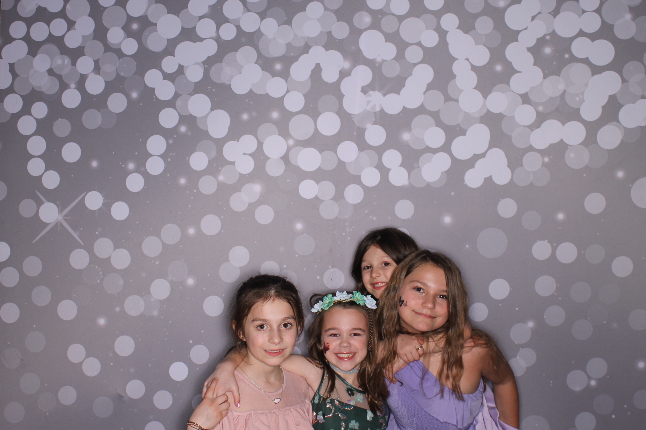 Brookwood Enchanted Father/Daughter Dance | View more photos from the event at gallery.photoboothcincy.com/u/PhotoBoothCincy/Brookwood-Enchanted-FatherDaughter-Dance