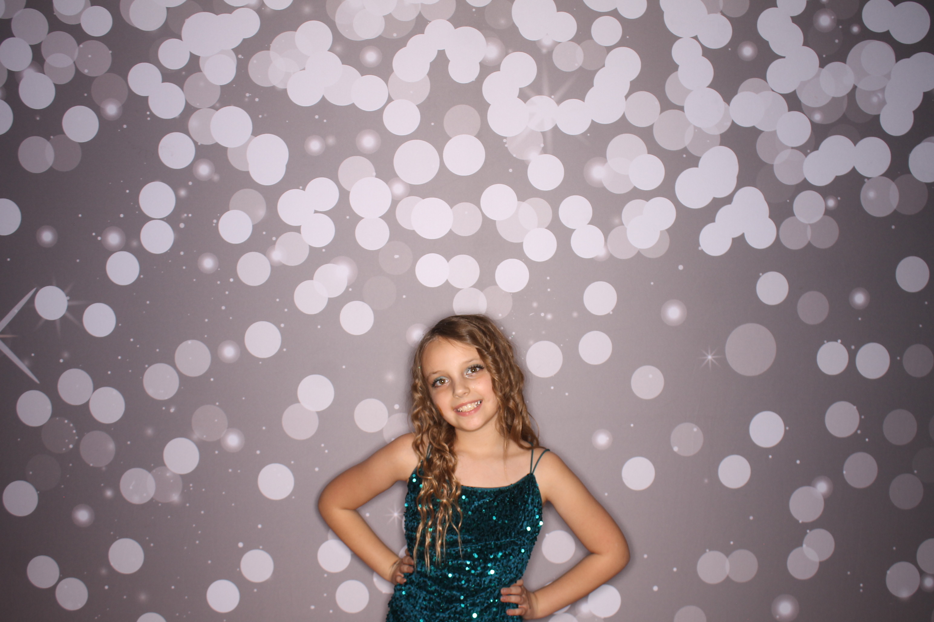 Brookwood Enchanted Father/Daughter Dance | View more photos from the event at gallery.photoboothcincy.com/u/PhotoBoothCincy/Brookwood-Enchanted-FatherDaughter-Dance