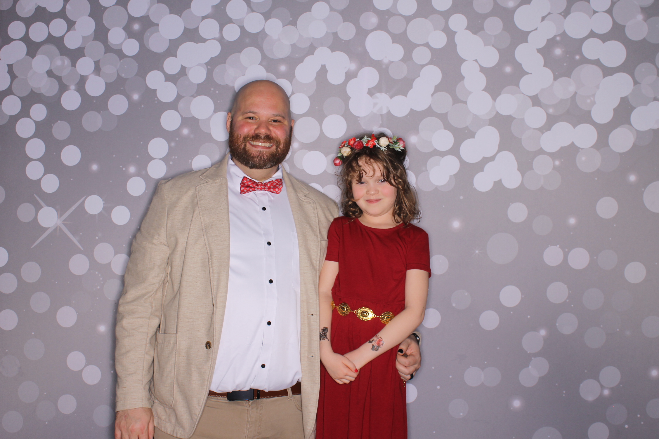 Brookwood Enchanted Father/Daughter Dance | View more photos from the event at gallery.photoboothcincy.com/u/PhotoBoothCincy/Brookwood-Enchanted-FatherDaughter-Dance