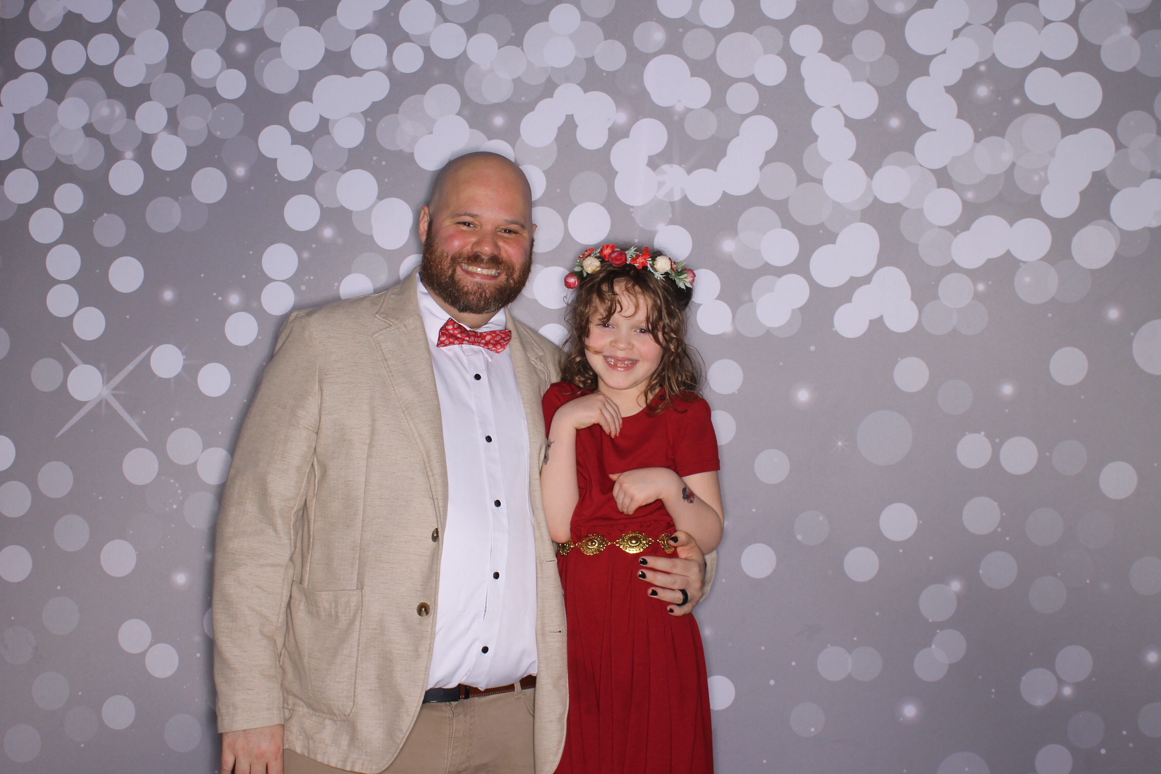 Brookwood Enchanted Father/Daughter Dance | View more photos from the event at gallery.photoboothcincy.com/u/PhotoBoothCincy/Brookwood-Enchanted-FatherDaughter-Dance