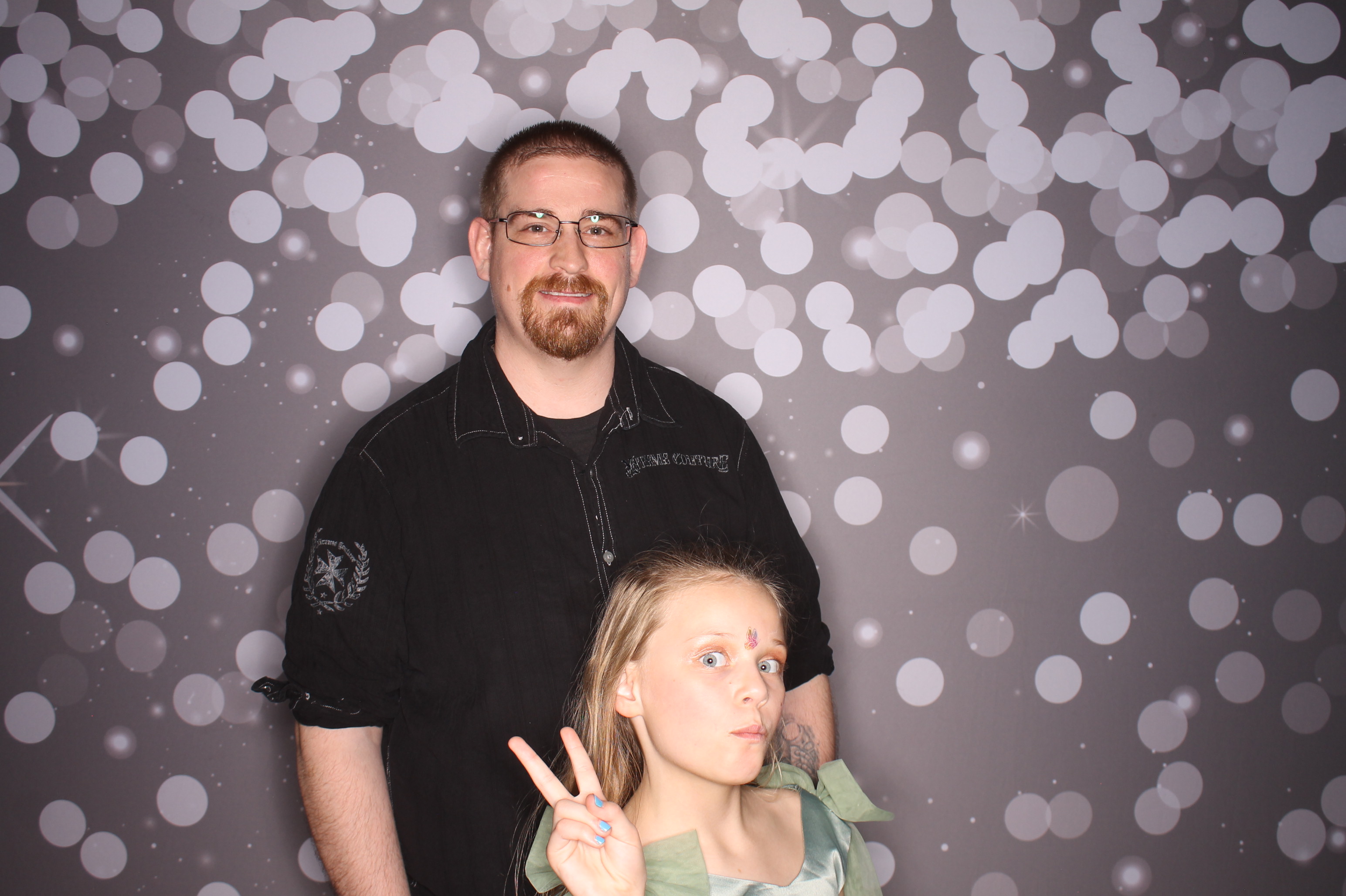 Brookwood Enchanted Father/Daughter Dance | View more photos from the event at gallery.photoboothcincy.com/u/PhotoBoothCincy/Brookwood-Enchanted-FatherDaughter-Dance