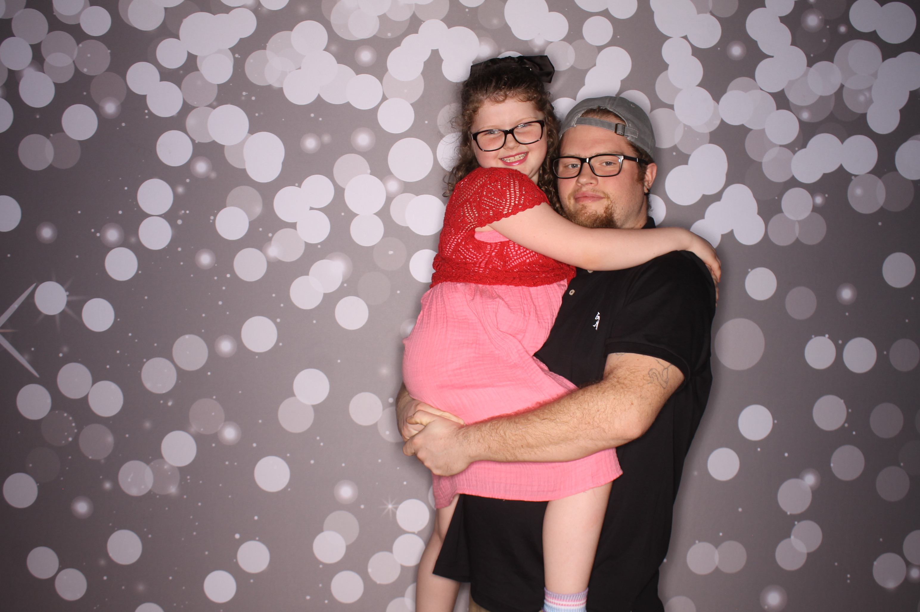 Brookwood Enchanted Father/Daughter Dance | View more photos from the event at gallery.photoboothcincy.com/u/PhotoBoothCincy/Brookwood-Enchanted-FatherDaughter-Dance