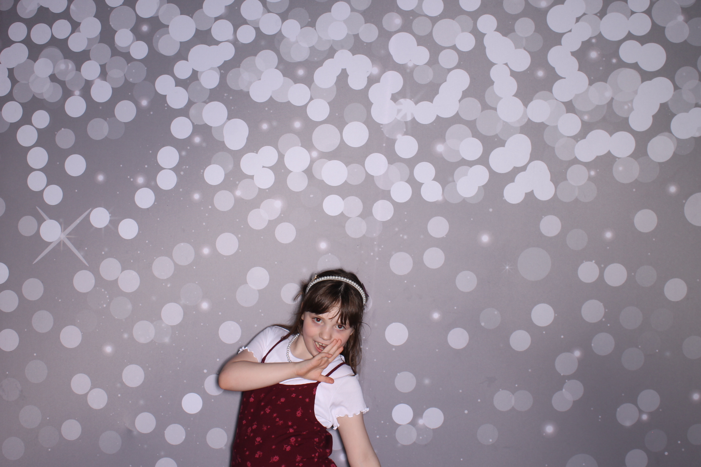 Brookwood Enchanted Father/Daughter Dance | View more photos from the event at gallery.photoboothcincy.com/u/PhotoBoothCincy/Brookwood-Enchanted-FatherDaughter-Dance