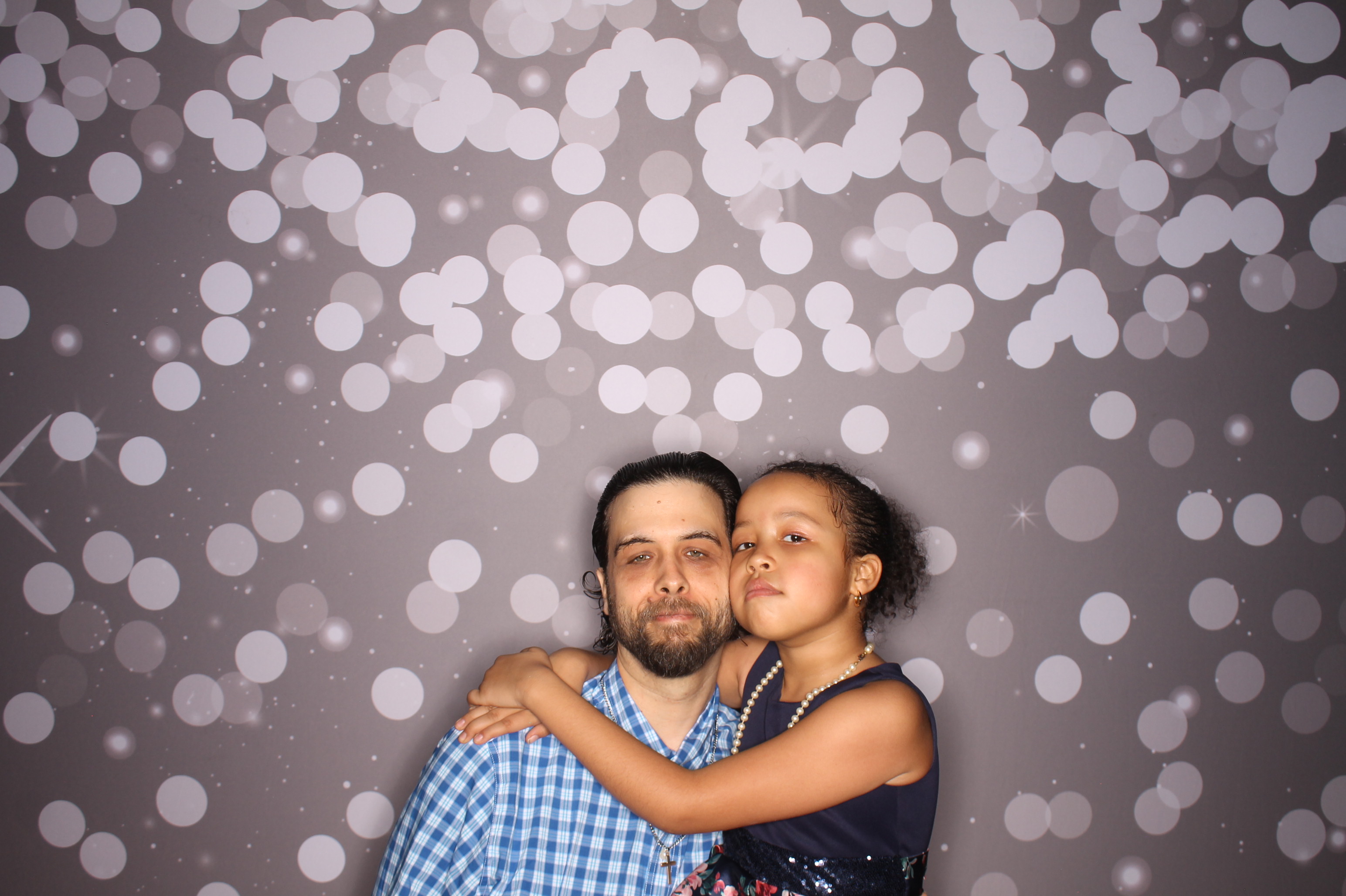 Brookwood Enchanted Father/Daughter Dance | View more photos from the event at gallery.photoboothcincy.com/u/PhotoBoothCincy/Brookwood-Enchanted-FatherDaughter-Dance